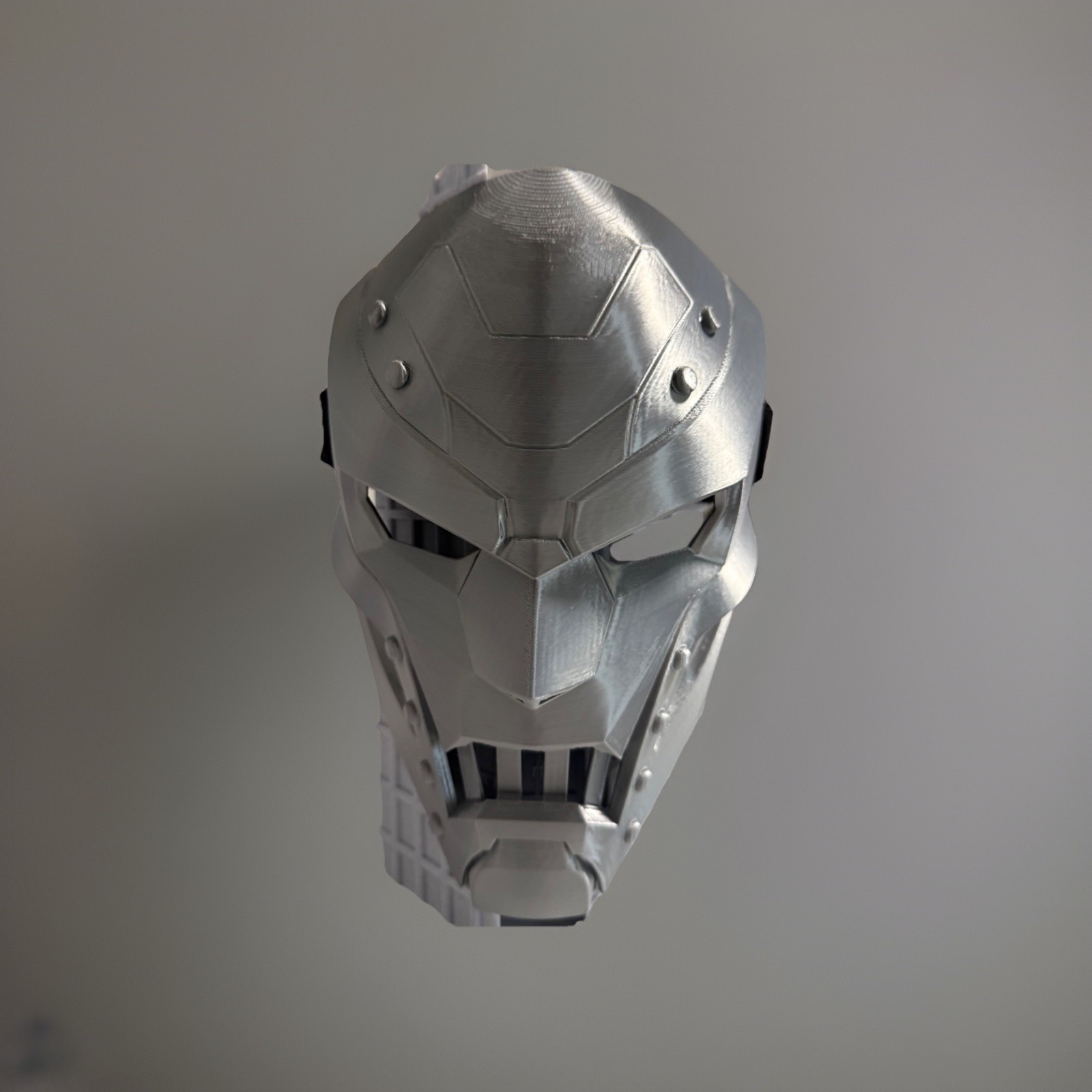 Fortnite Dr Doom Mask-Chrome Silver
