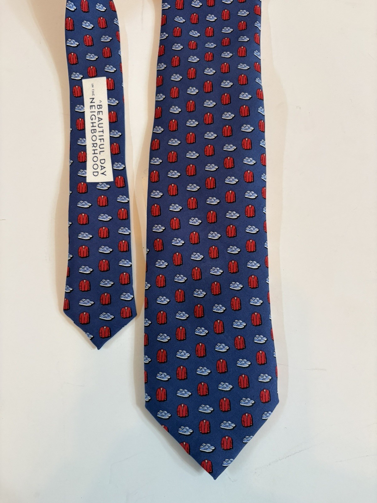 Vineyard Vines Necktie Mr Rogers Sweater & Shoes Tie