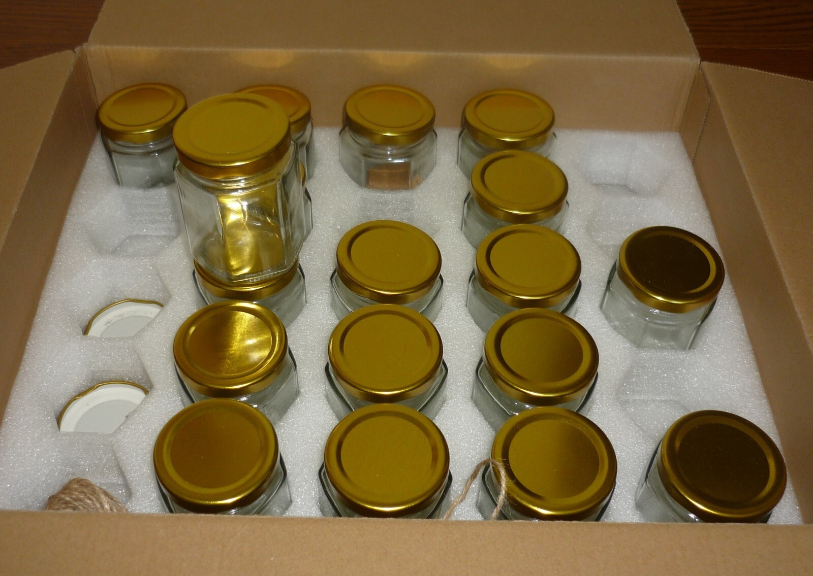 Lot of 18 Hexagon 6 ounce bottles/jars with lids, excellent condition