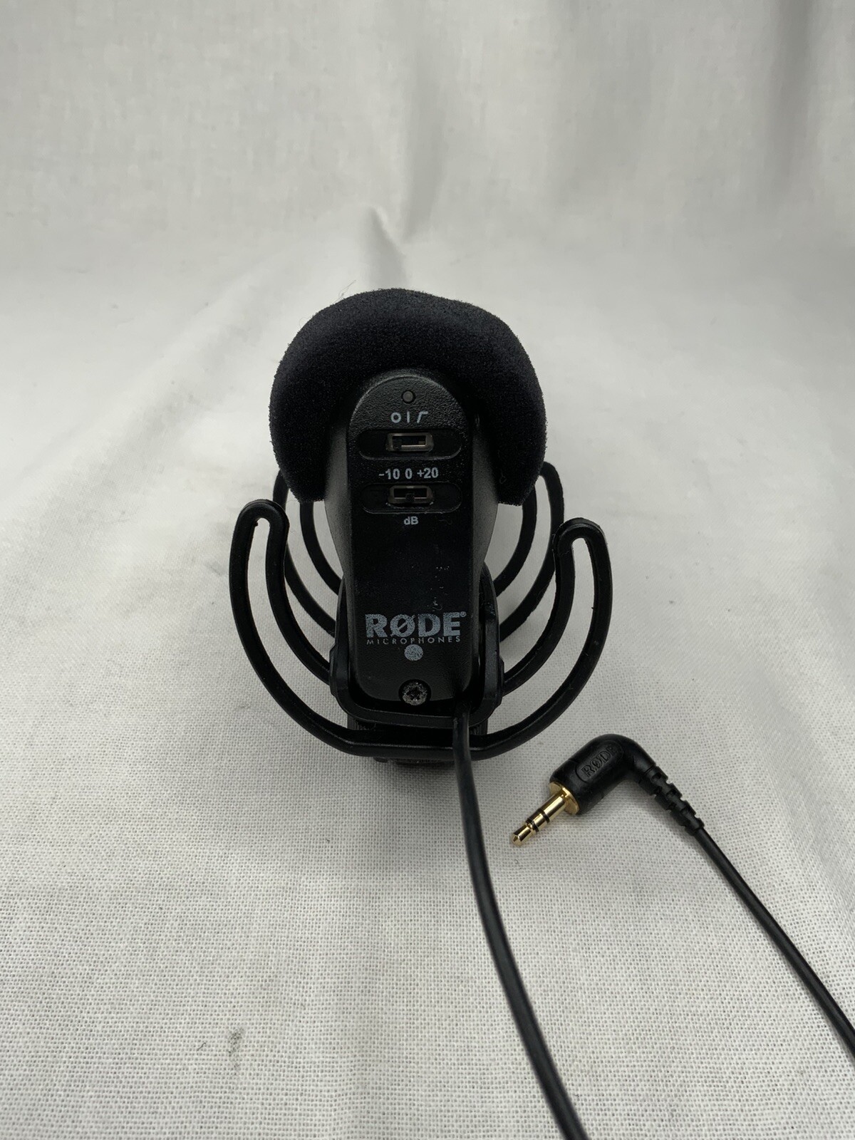RODE VideoMic Pro Camera-Mount Microphone | No Battery