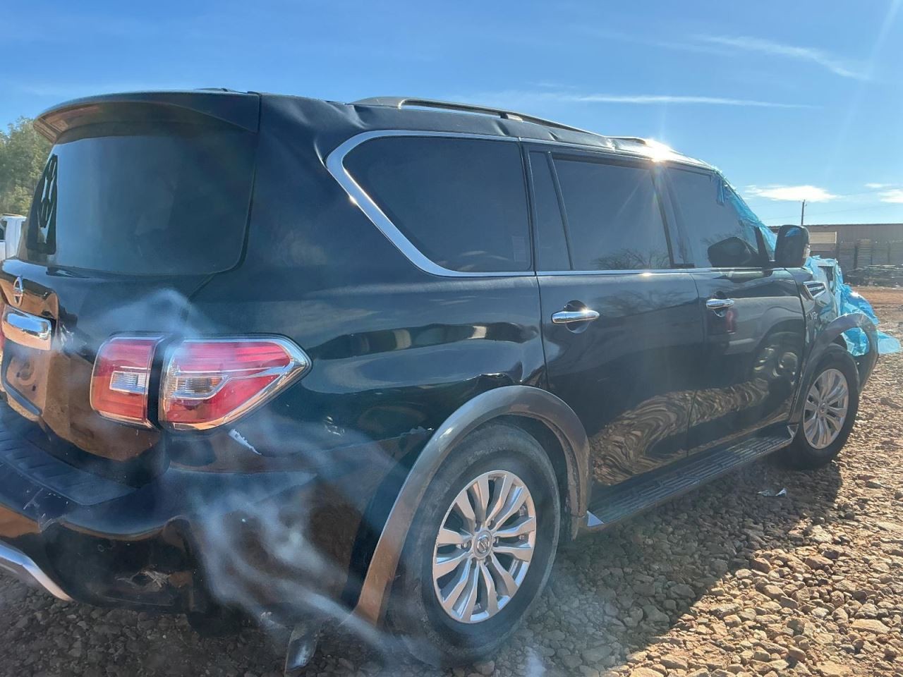 ARMADA 2018 Glove Box 4956769