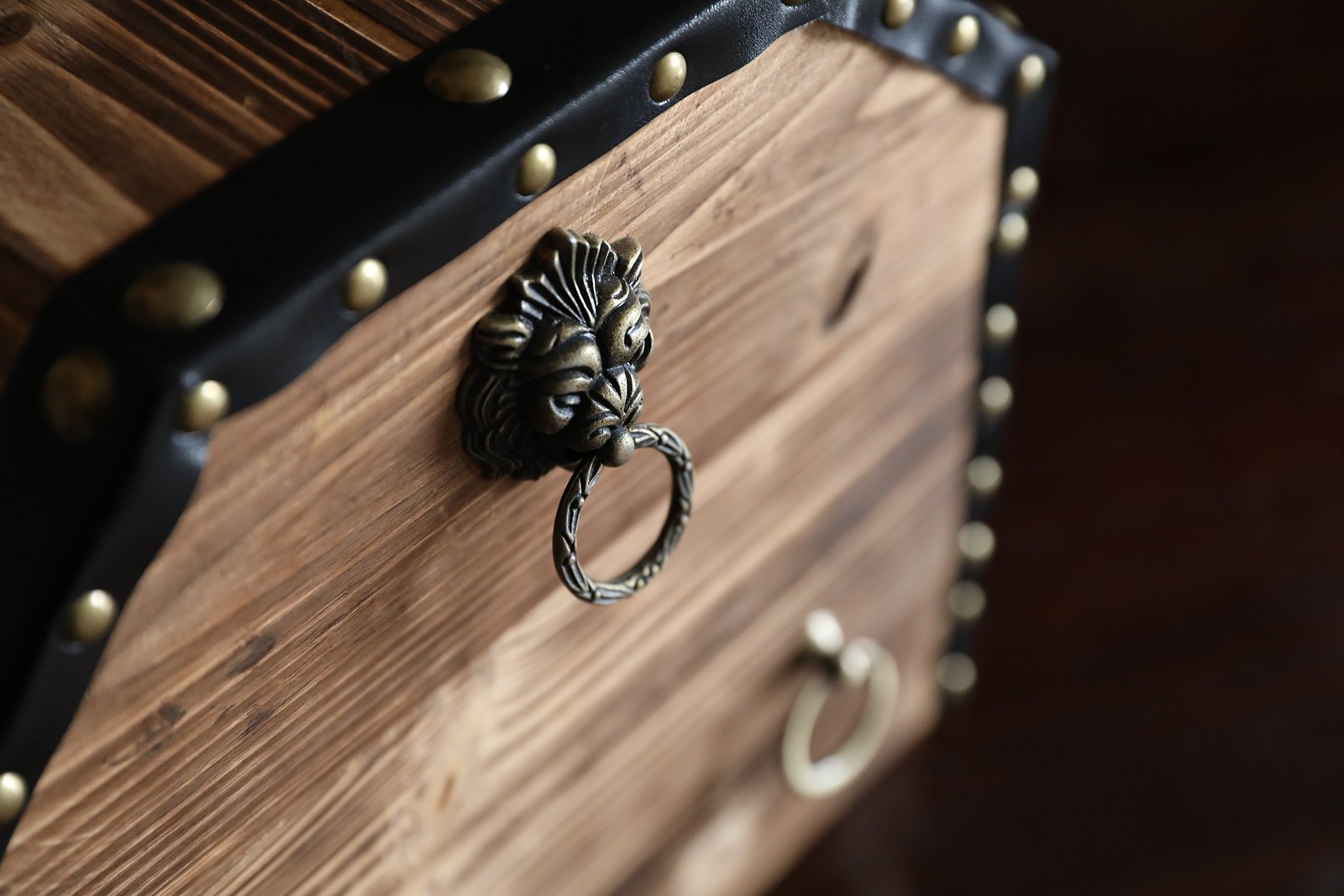 Lockable Large Wooden Pirate Trunk with Lion Ring Handles