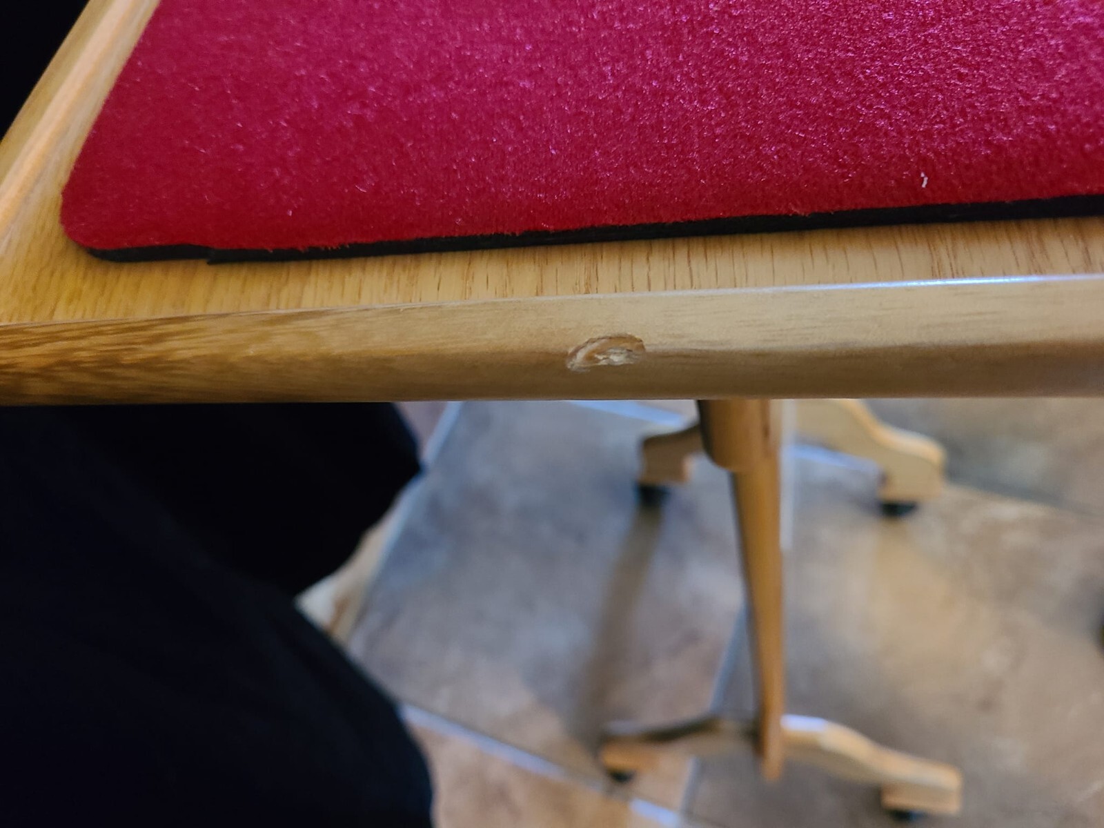Deluxe Rabbit Table by Mikame Magic Trick Mentalism