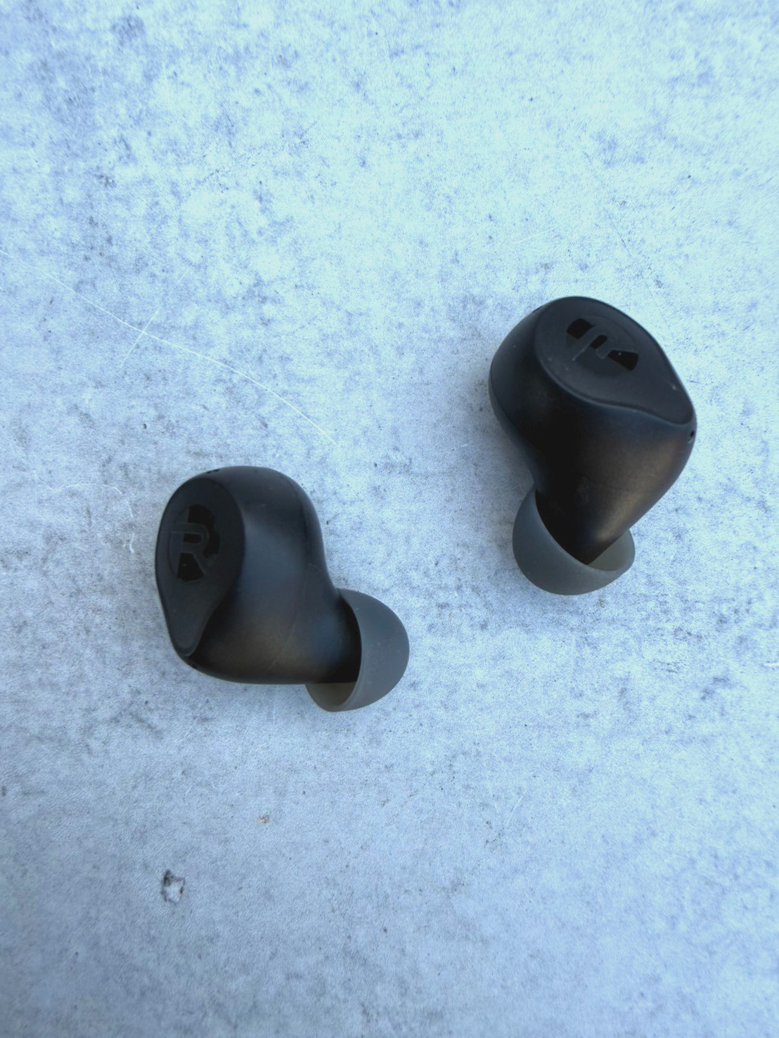 EARBUDS ONLY Raycon Everyday Earbuds Plus- Carbon Black