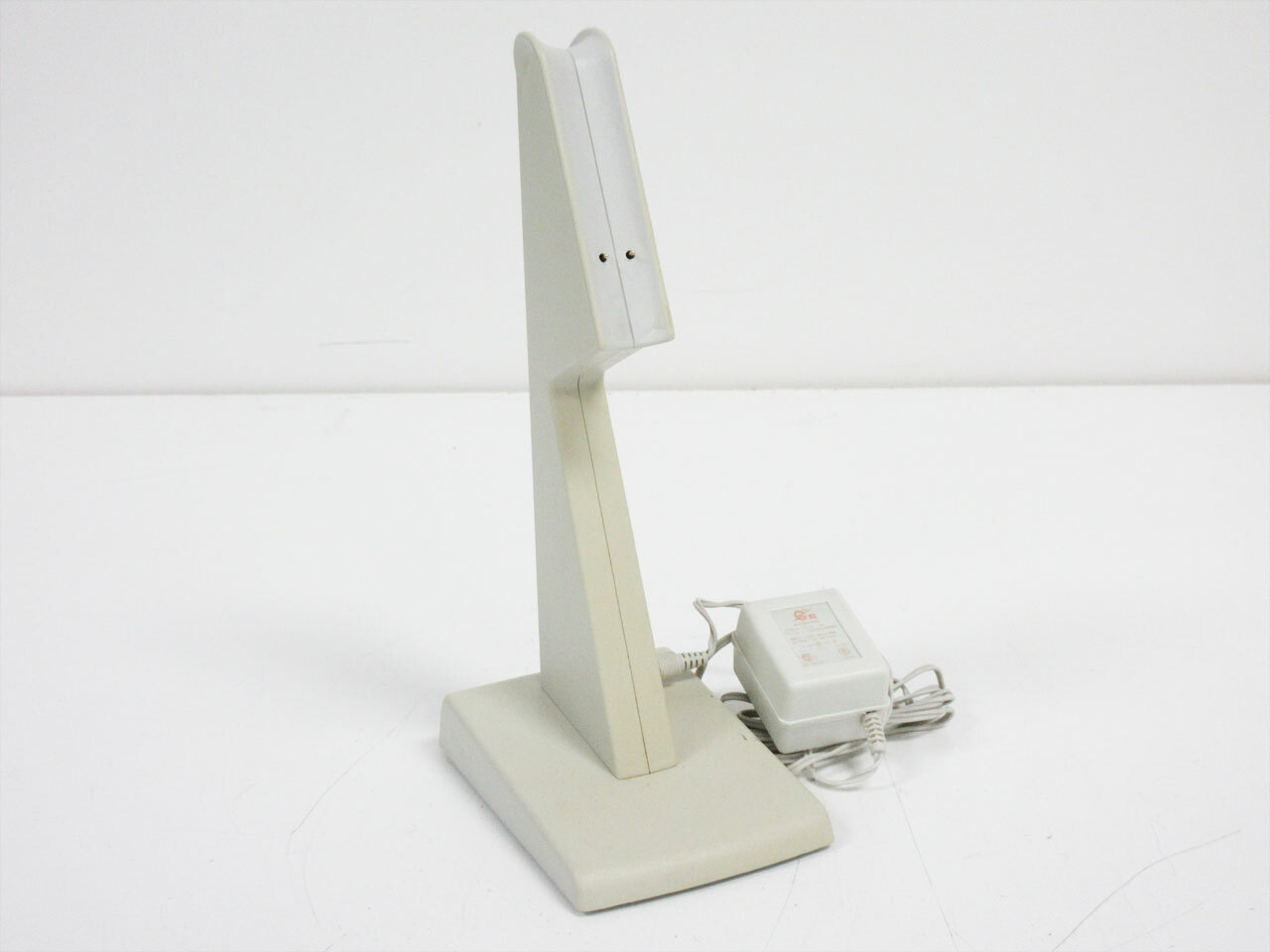 LABSYSTEMS THERMO SCIENTIFIC FINNPIPETTE CHARGING STAND WITH POWER SUPPLY
