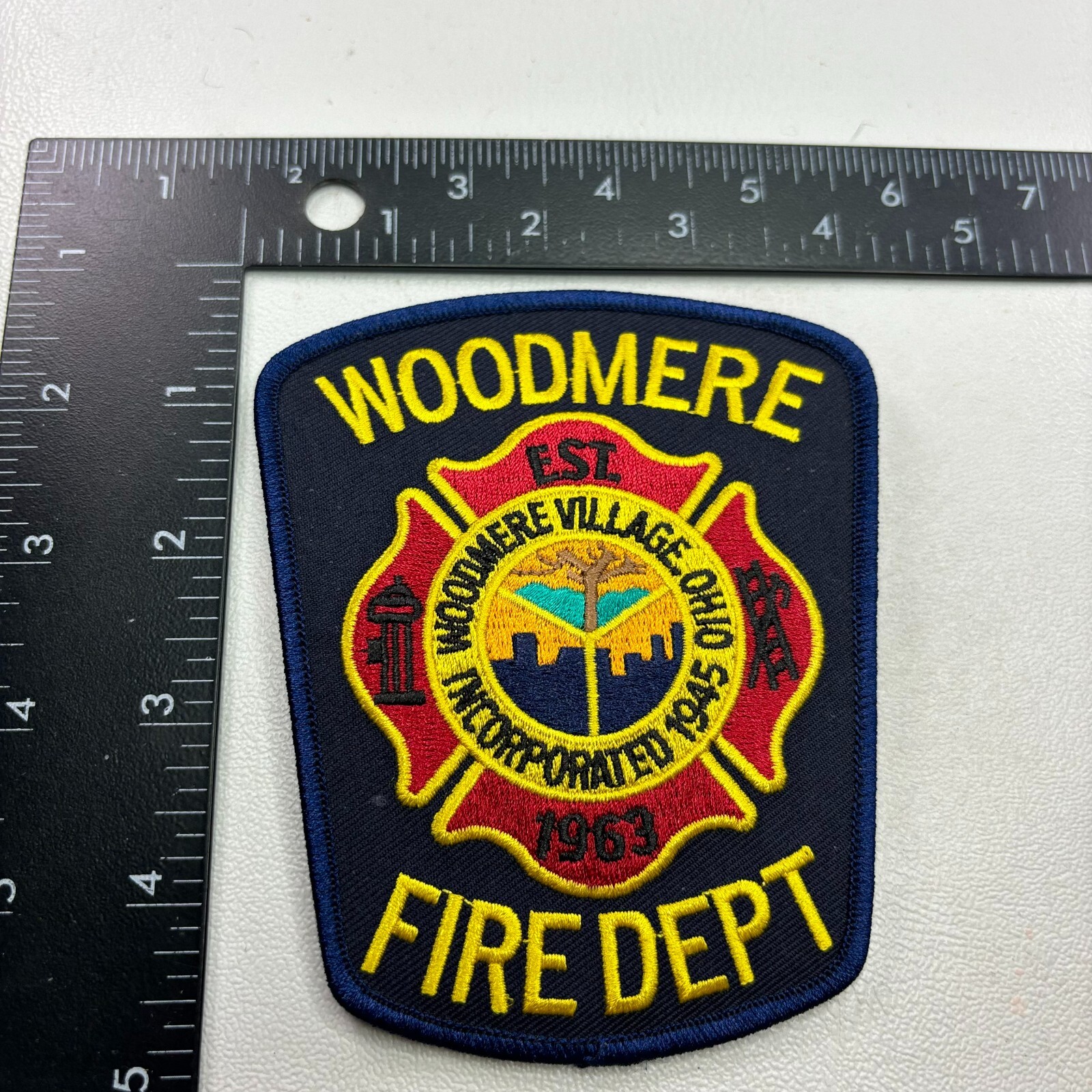 WOODMERE VILLAGE OHIO Fire Department Shoulder Patch (Firefighter) 441L