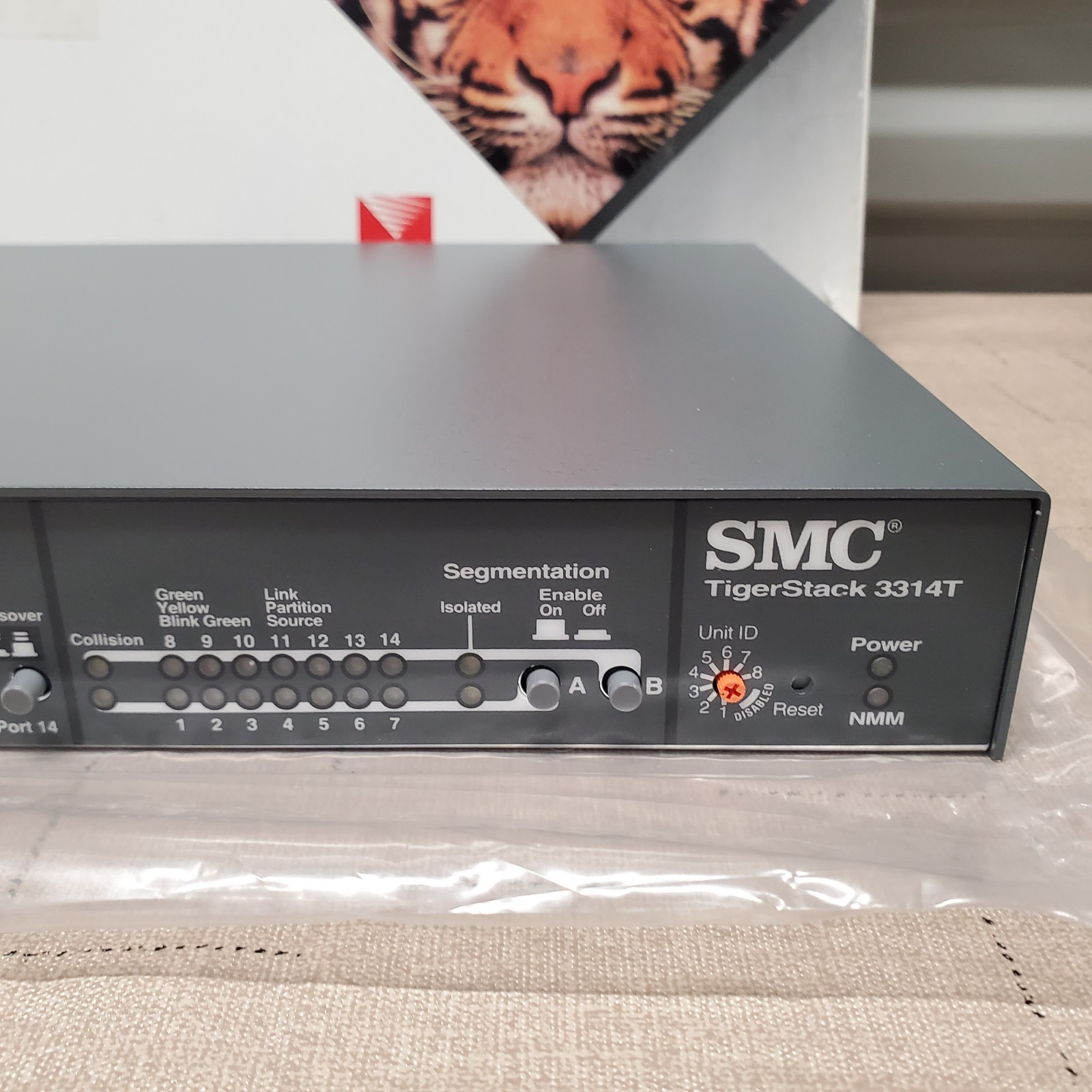 VTG Y2K SMC TigerStack 3314T 14-Port Ethernet Hub Stackable SMC3314T - OPEN BOX