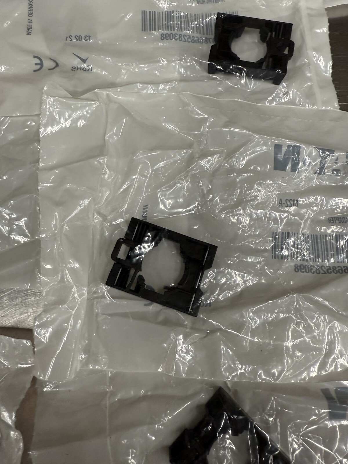 Lot of 15 Eaton M22-A Mounting Adapter - New