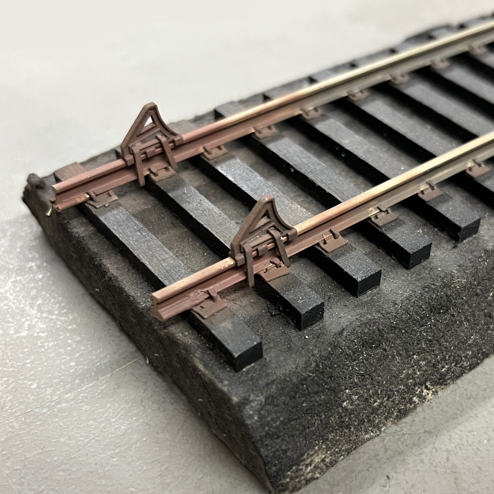 O Scale Wheel Stops