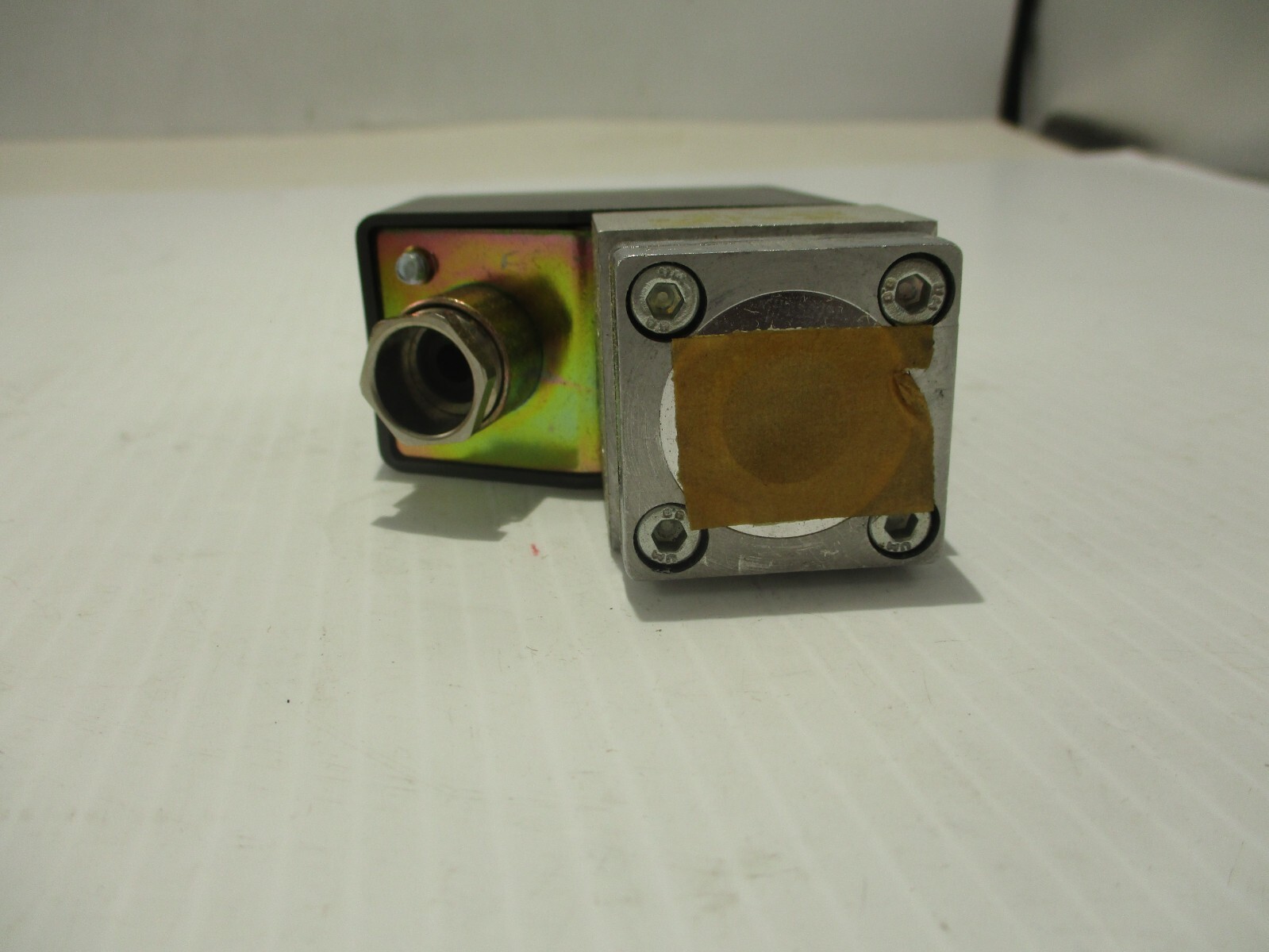 NEW HERION 08220 08220-00 PRESSURE SWITCH