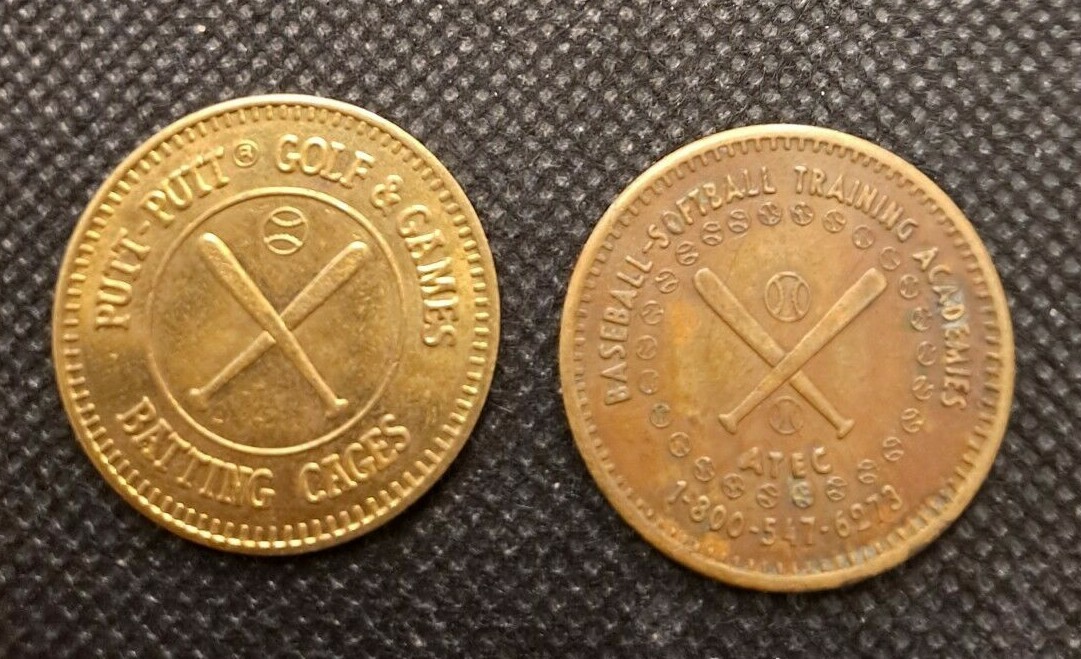 PUTT PUTT AND GRAND SLAM USA TOKENS!   e2556UXX