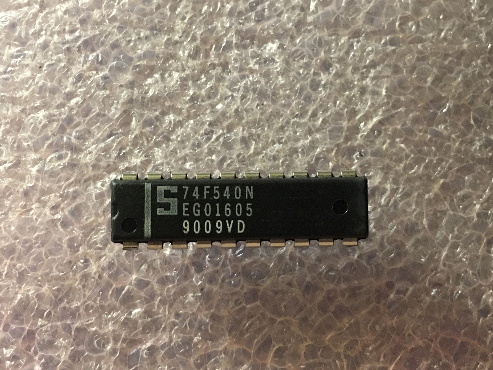 74F540N IC BUFFER/DRIVER SINGLE 8-BIT PLASTIC DIP 20-PIN (1 PER LOT)