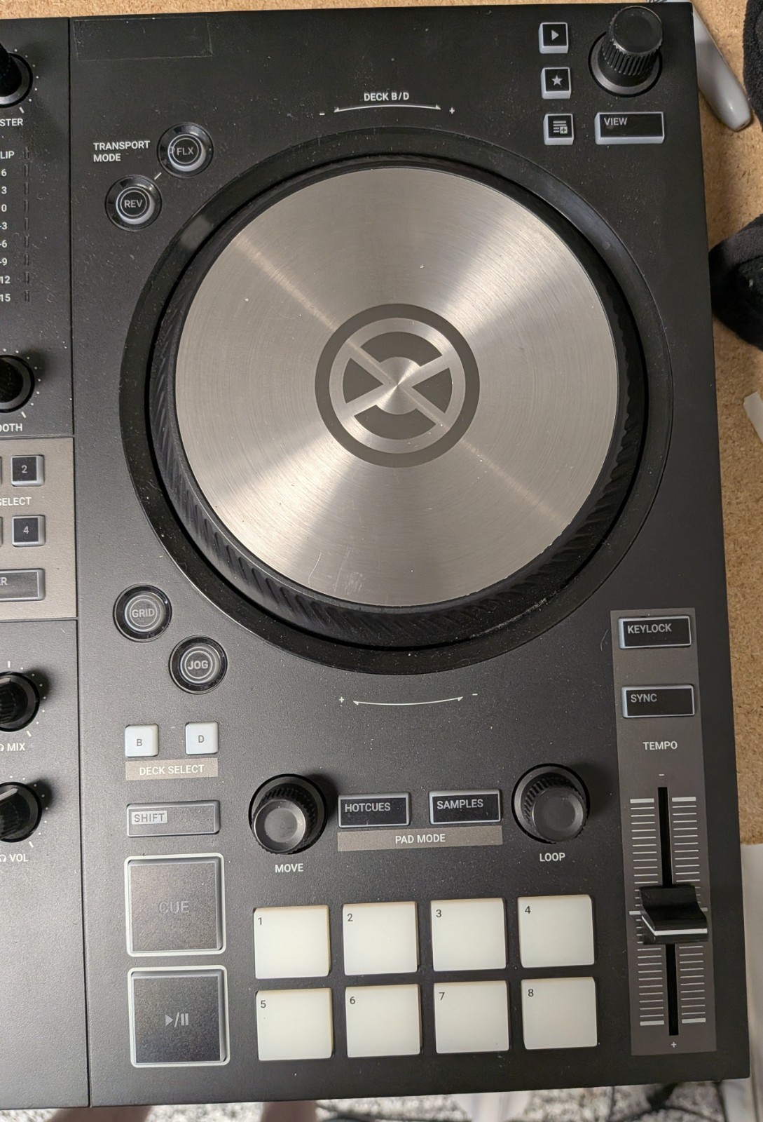 Native Instruments Traktor Kontrol S3 4-Channel DJ Controller