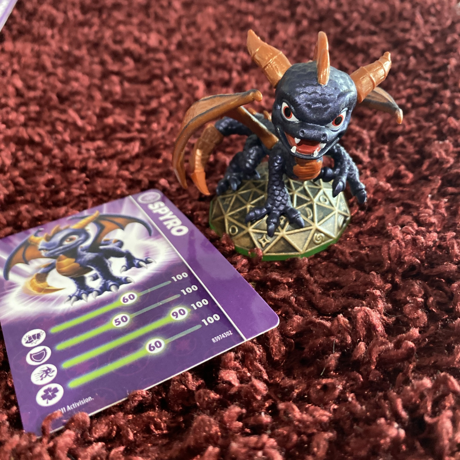 Skylanders Spyro's Adventure SPYRO Dragon Activision 2011 & (bent) Card