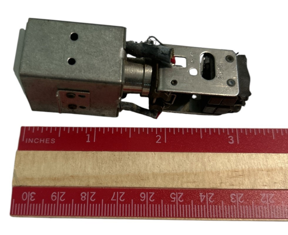 1960S-80S NASA SPACE PROGRAM UNIDENTIFIED WHITE PUSH BUTTON SWITCH B