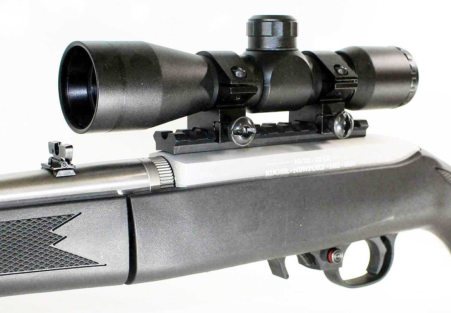 Ruger 10/22 Combo Kit With 4x32 Rifle Scope Rings Rail Mount mil dot reticle blk
