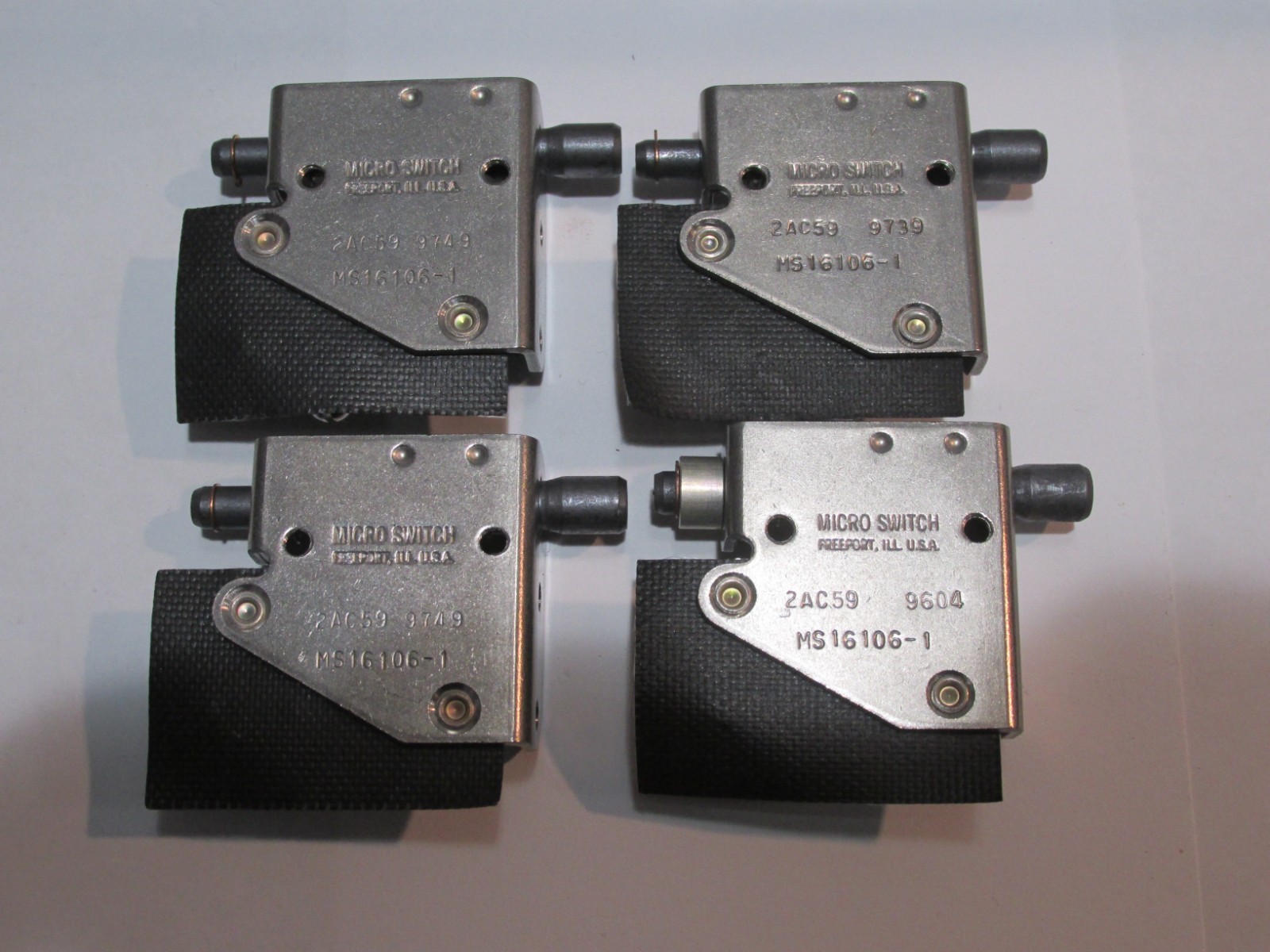 LOT of 4 - NEW Micro Switch  2AC59 Door Interlock, 15 Amp, SPDT MS16106-1
