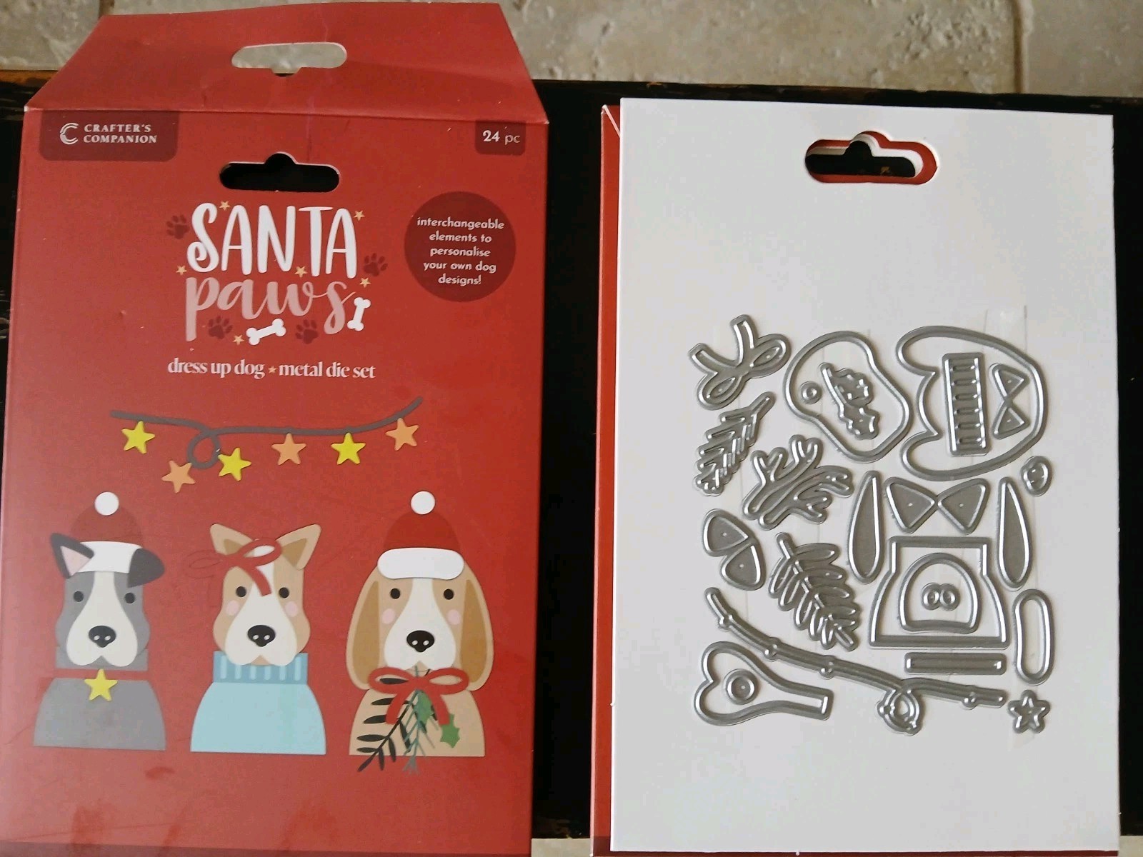 Santa Paws Die Set & Embossing Folder CraftComp