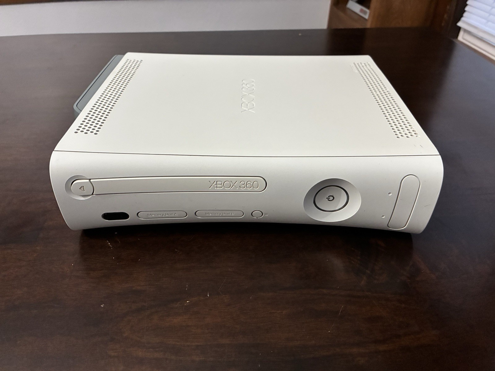 Microsoft Xbox 360 Core 20GB CONSOLE ONLY - TESTED & WORKING