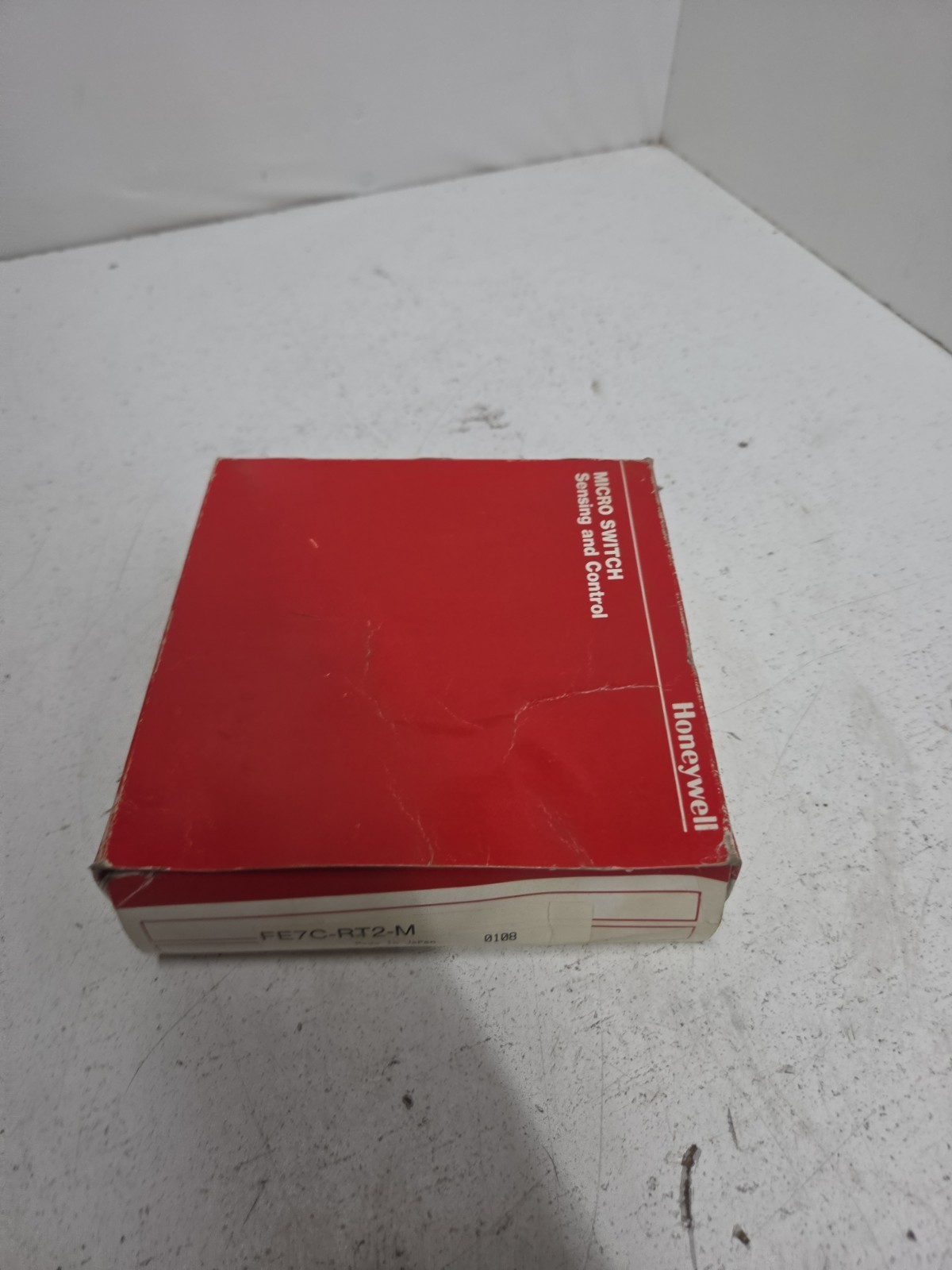 HONEYWELL FE7C-RT2-M MICROSWITCH **NOS**