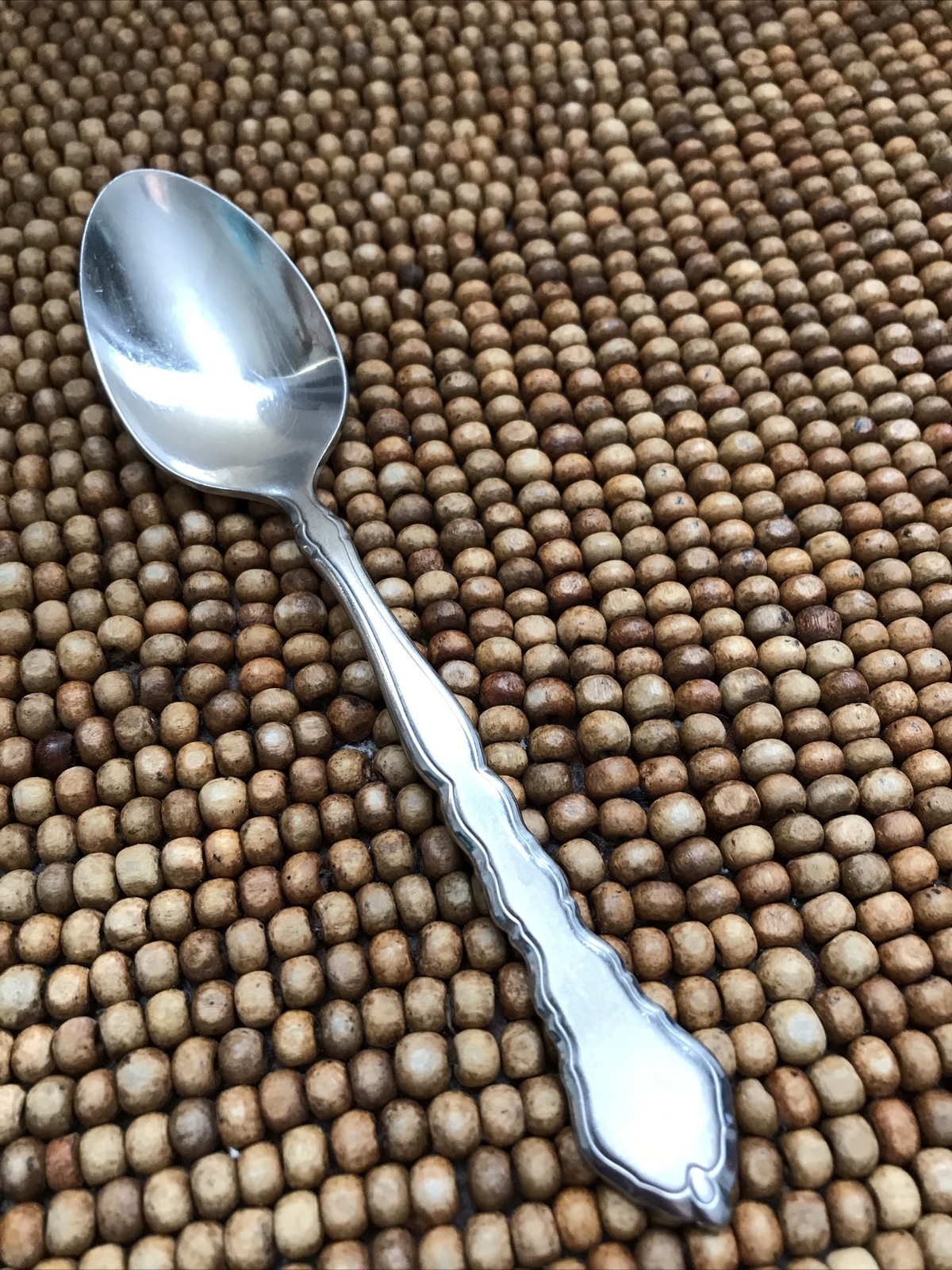 Oneida Community USA Stainless Satin Outlined Beaded Tip SATINIQUE Teaspoon 6”