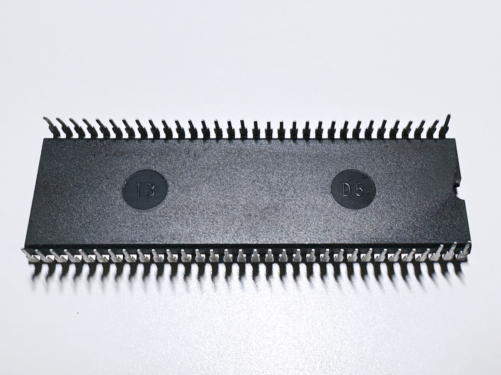 1X UPD75212 208 TP90-A NEC 4-bit Microcontroller with VFD Driver SDIP-64