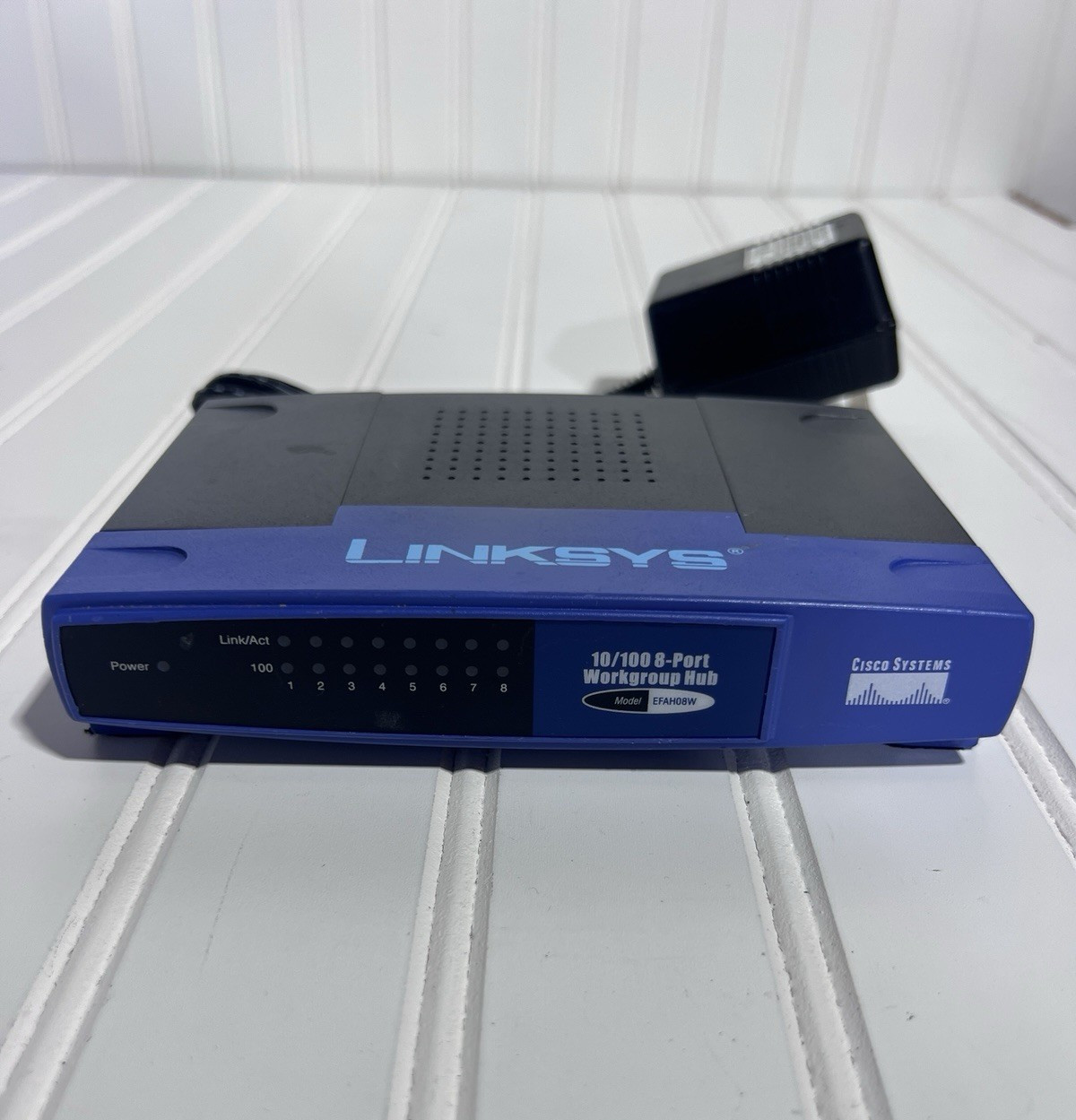 Linksys EtherFast  8  Port Workgroup Hub Model EFAH08W with Power Adapter