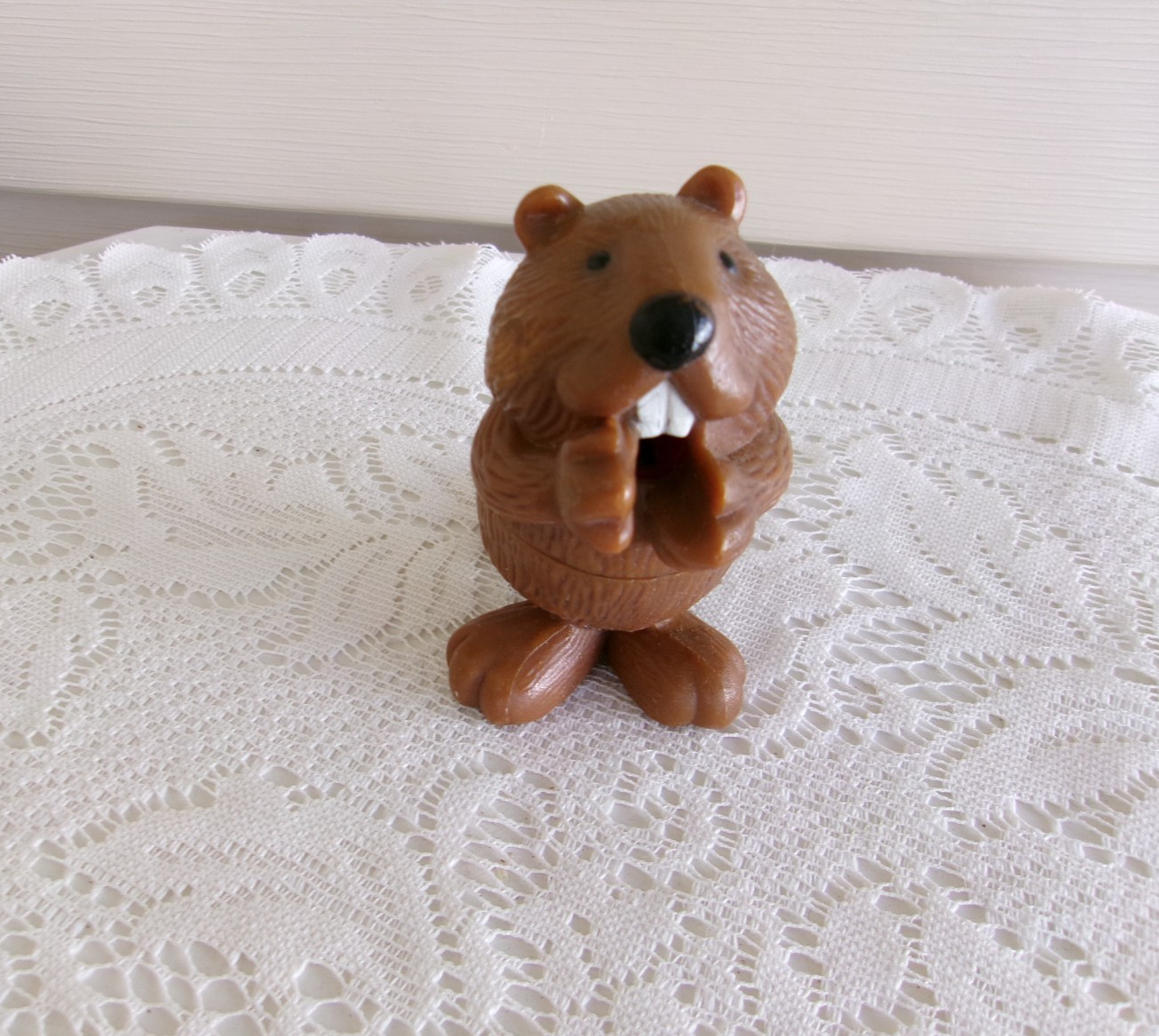 Vintage Eager Beaver Pencil Sharpener Desk Decor JSNY