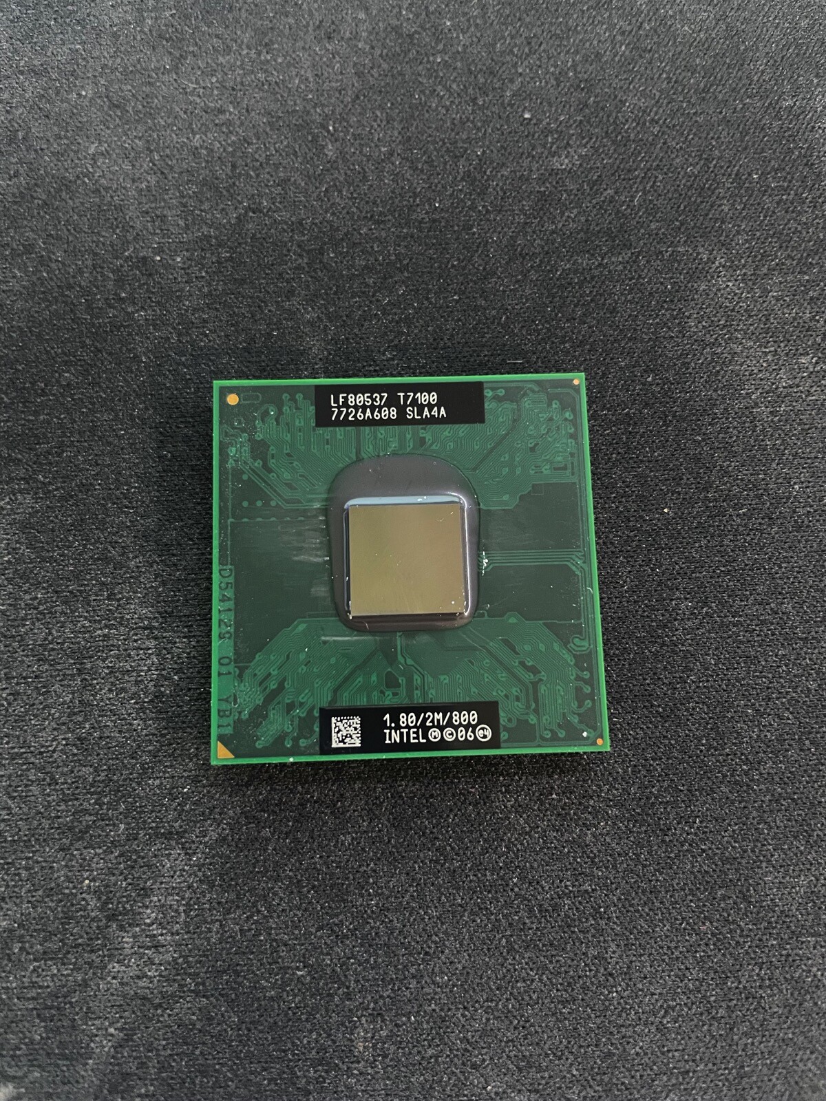 Intel Core 2 Duo T7100 1.80 GHz Dual-Core Processor SLA4A Socket M Mobile CPU