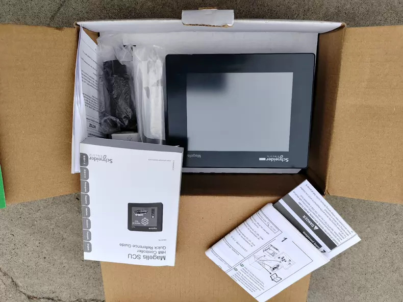 1PC New Schneider HMISCU8A5 5.7'' Touch Screen HMI Controller In Stock #W