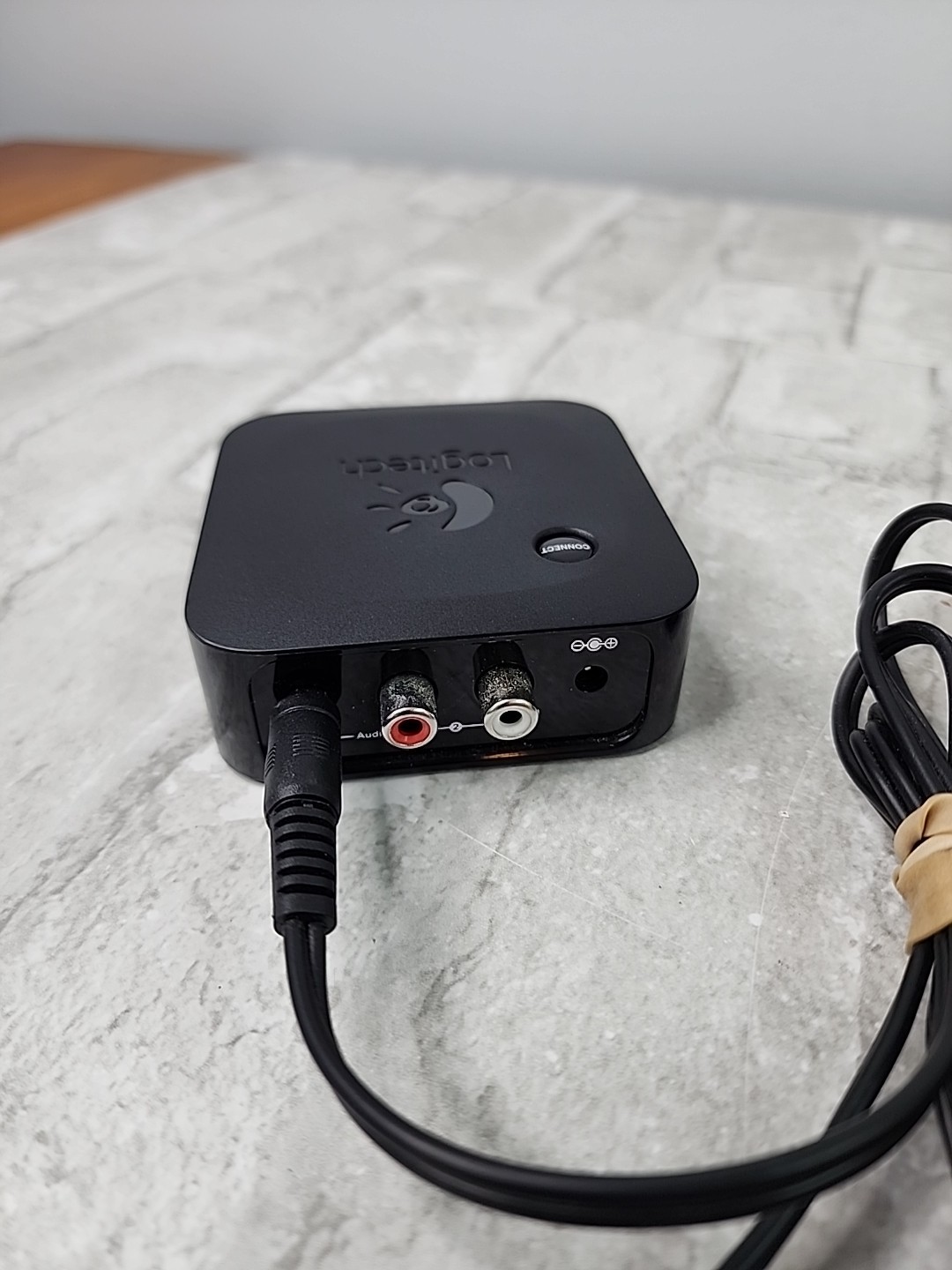 Logitech Wireless Bluetooth Speaker Adapter Model S-00113 w/ Power Supply