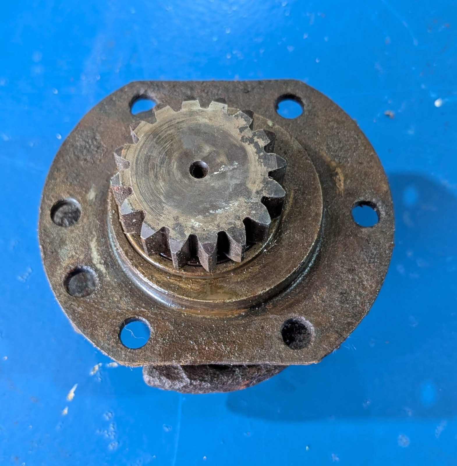 USED (7) Bolt gear pod Krone AM 167 / 202 Z / 242 / 282 / 322 S/N 355800 - 37099