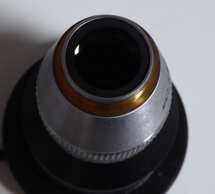 Leitz Wetzlar Germany HL 20x/0.30 DF Microscope Objective 569189