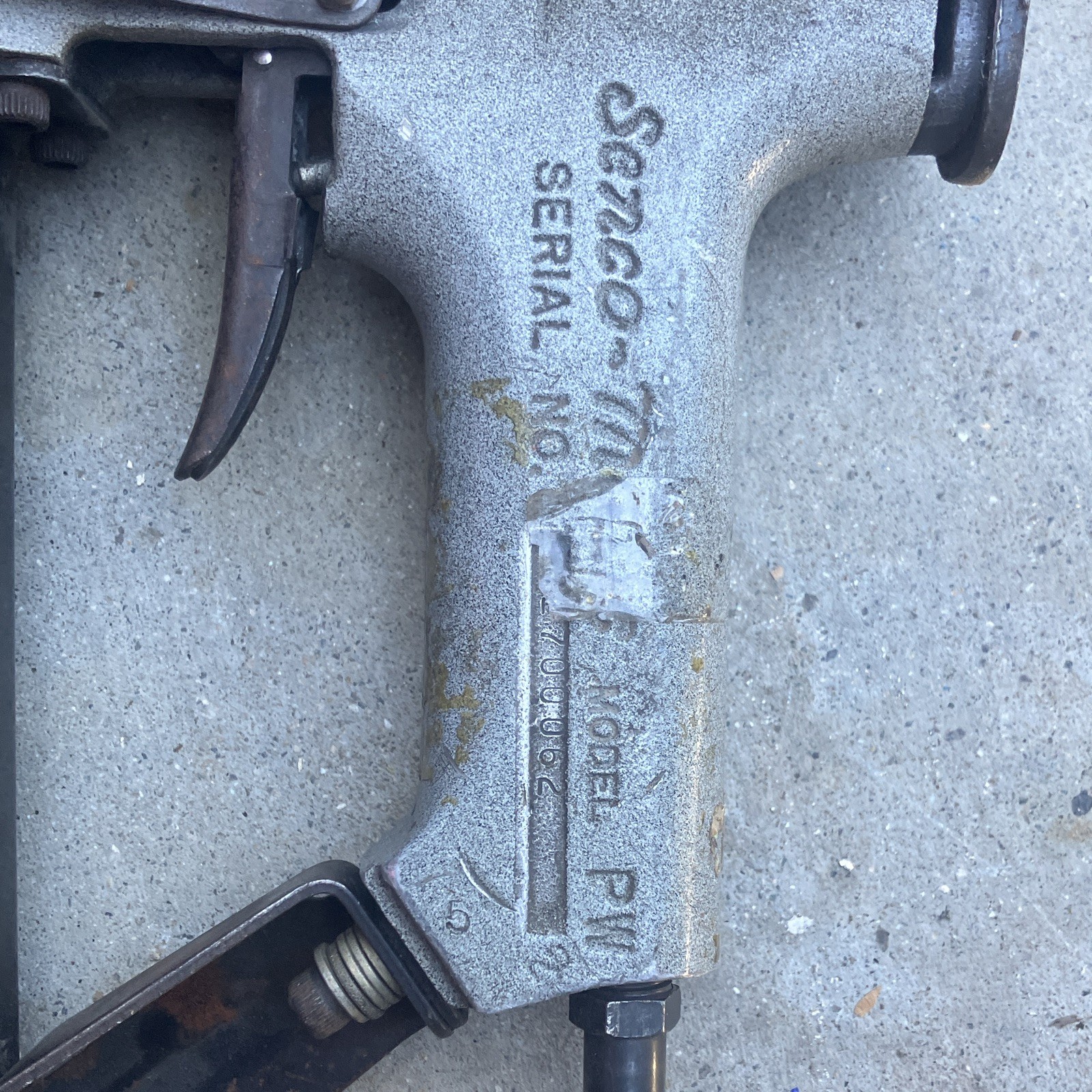 Senco PW Pneumatic Upholstery / roofing Stapler