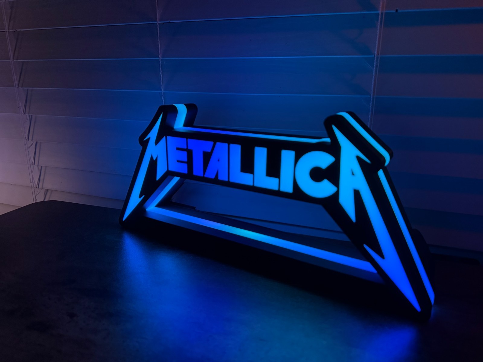 Metallica Topper - Pinball Machine - App Controlled Stern