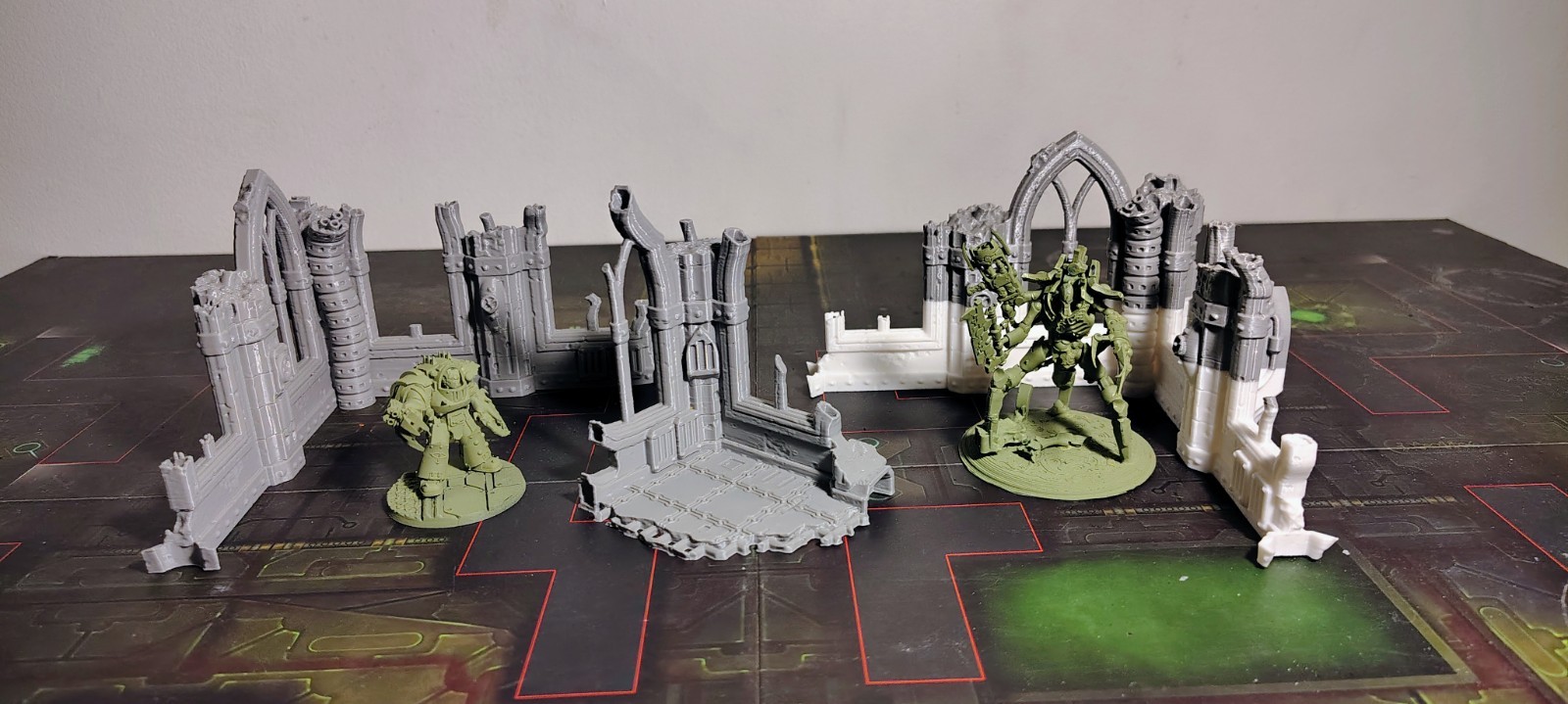 Tournament Terrain Ruined Gothic Building Bulk Lot Set perfect for Warhammer 40k