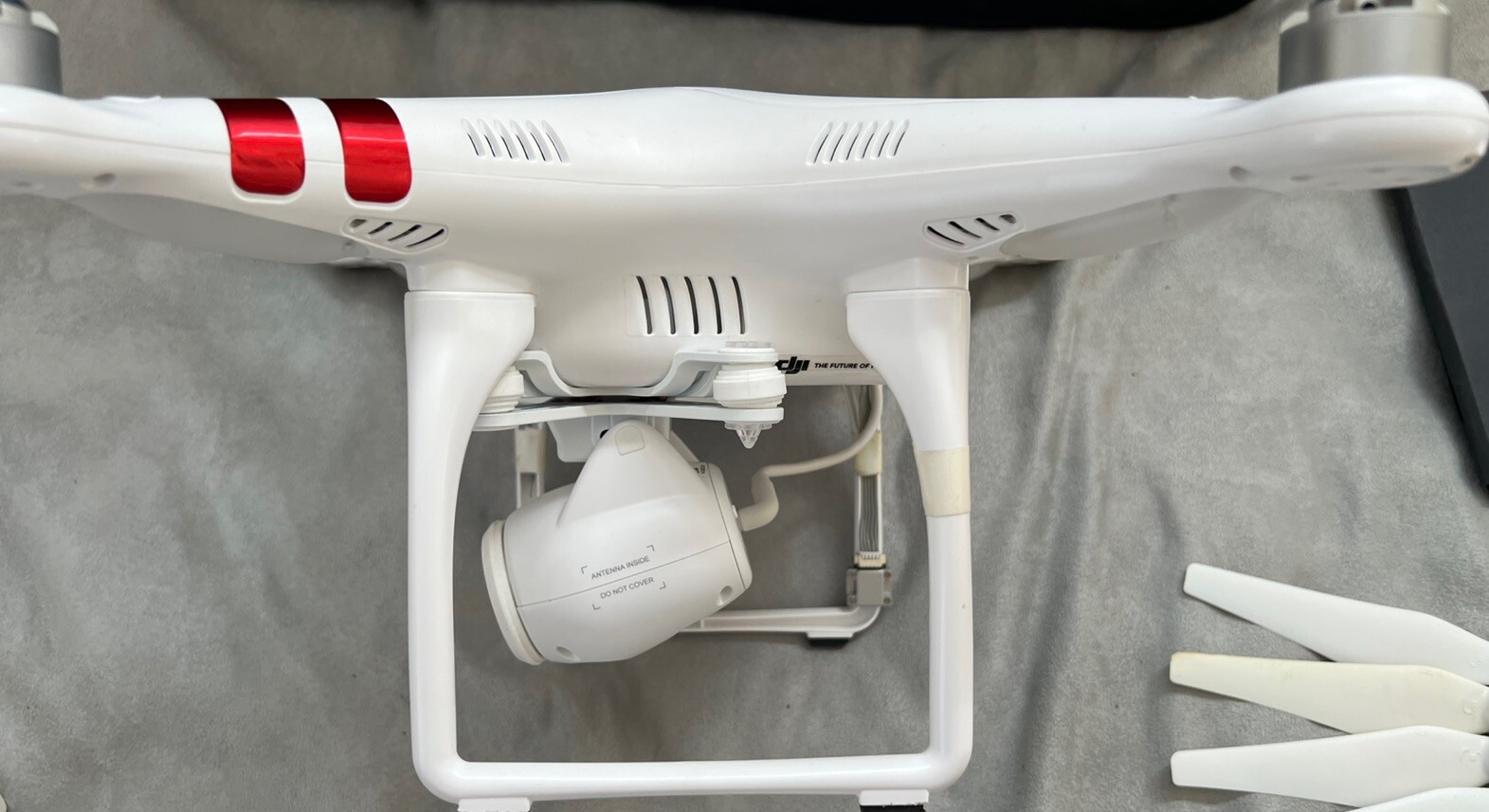 DJI Phantom 2 Vision PV330 1080p Camera Drone Transmitter EUC + Extra No Battery