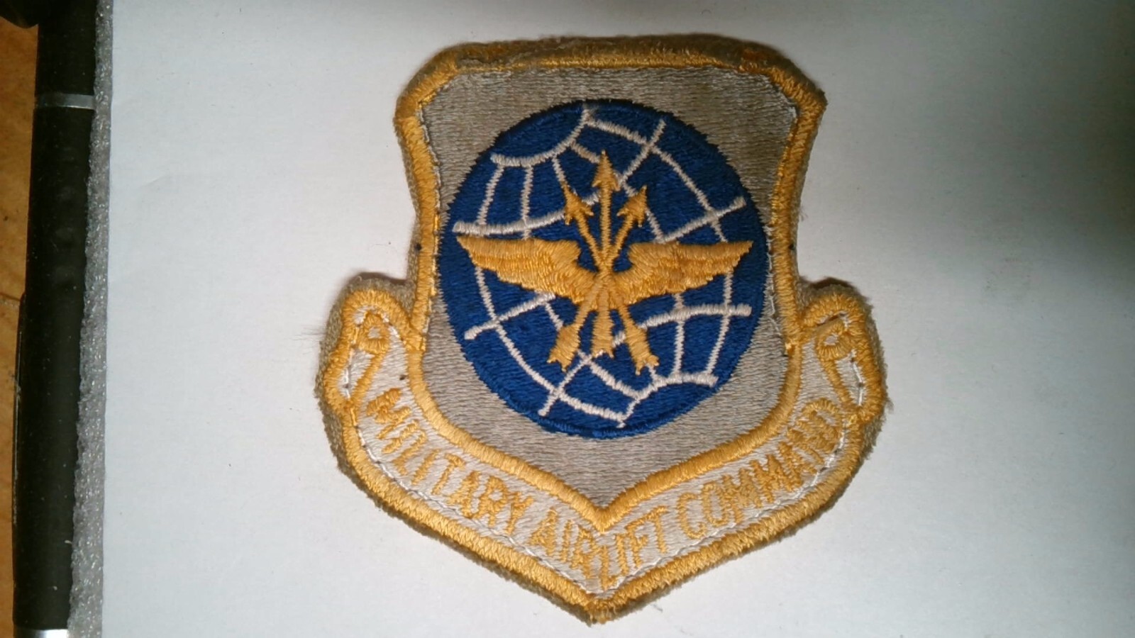 MILITARY PATCH US AIR FORCE SEW ON COLORED MILITARY AIRLIFT COMMAND COMBAT USED
