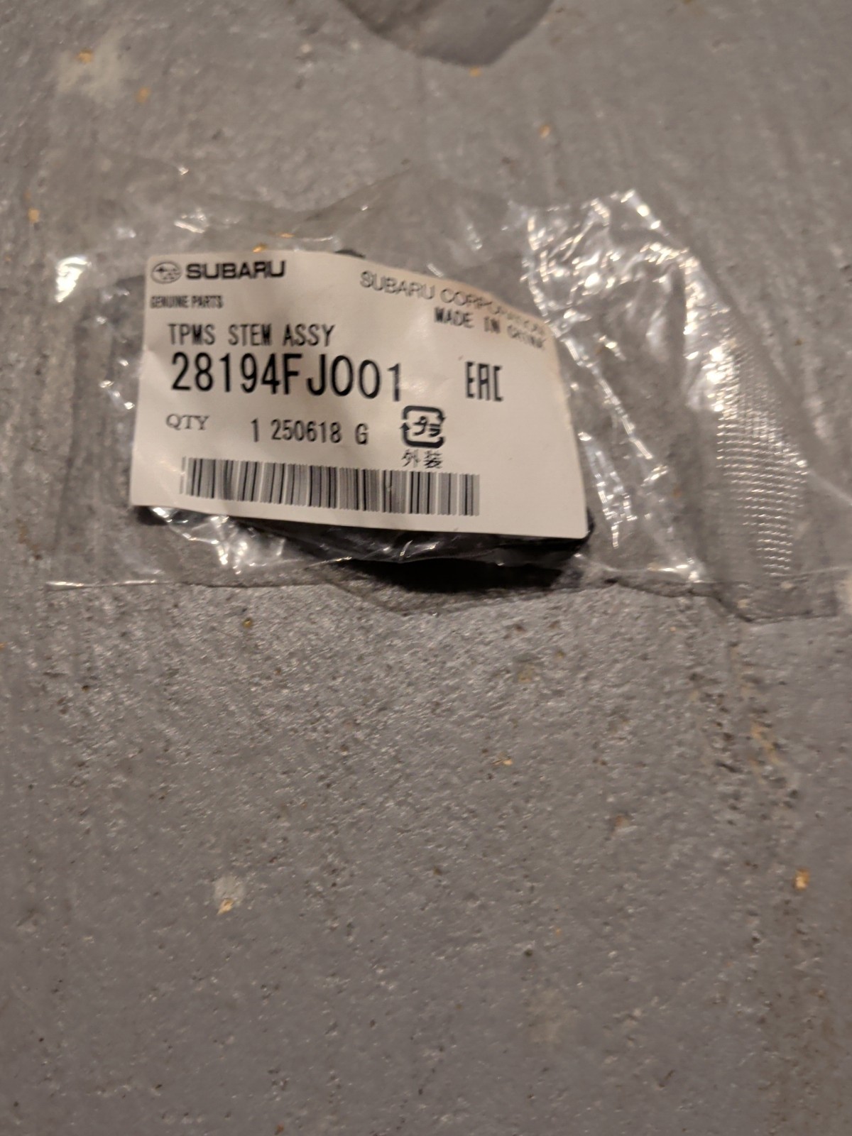 17 - 25 SUBARU OEM TIRE PRESSURE VALVE STEM ONLY 28194FJ001
