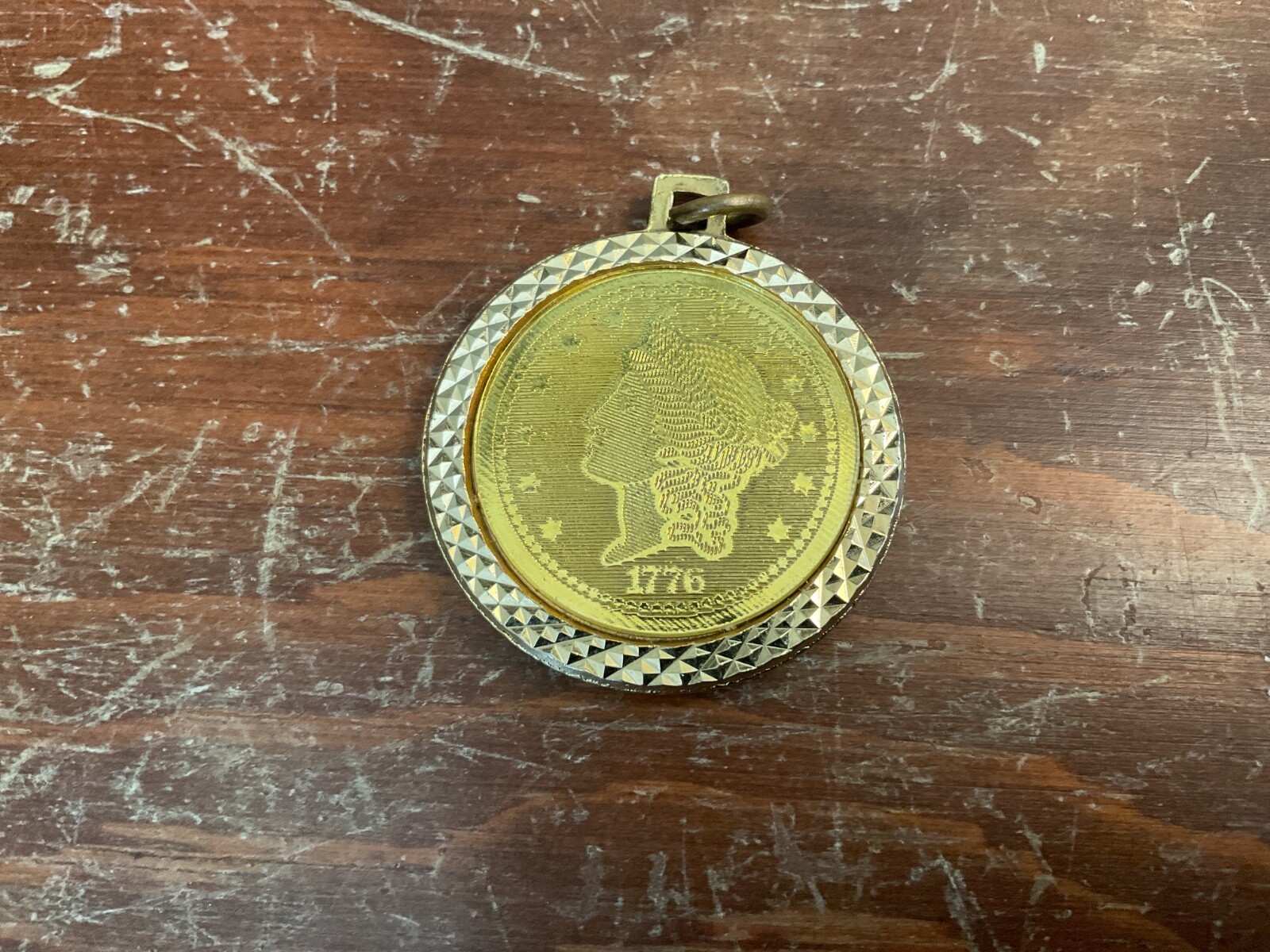 Vintage Bicentennial 1776 Twenty D Coin Necklace Pendant Medallion Gold Tone