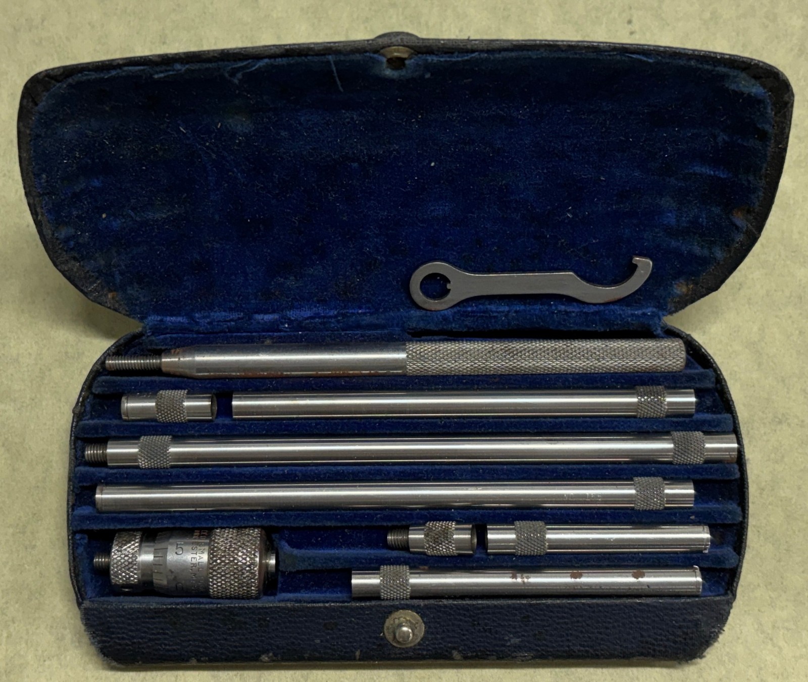 Reed Small Tool Works Inside Micrometer 2-8 in .001 USA w/ Case & Wrench