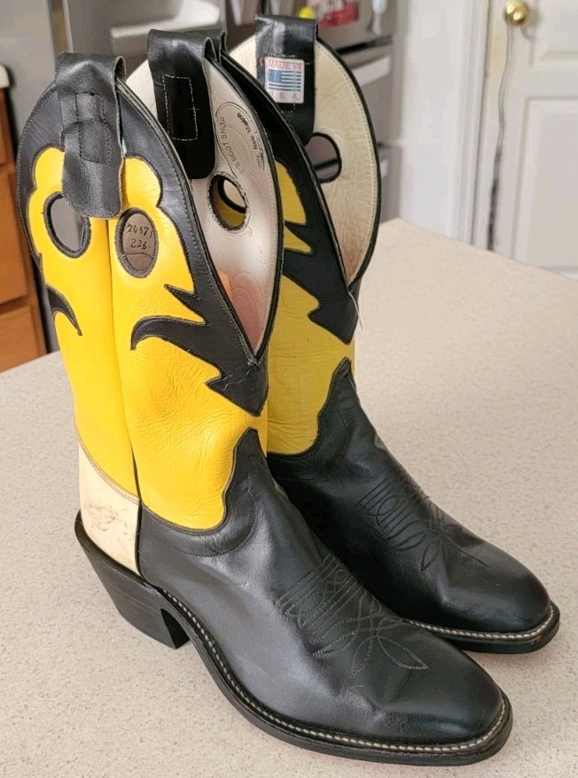 Olathe Mens Rough Stock Western Black Yellow Leather Boots Mens 10D Feels Narrow