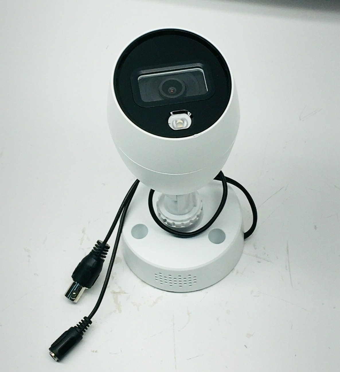 Lorex C883DA Indoor/Outdoor Deterrence HD 4K Security Camera