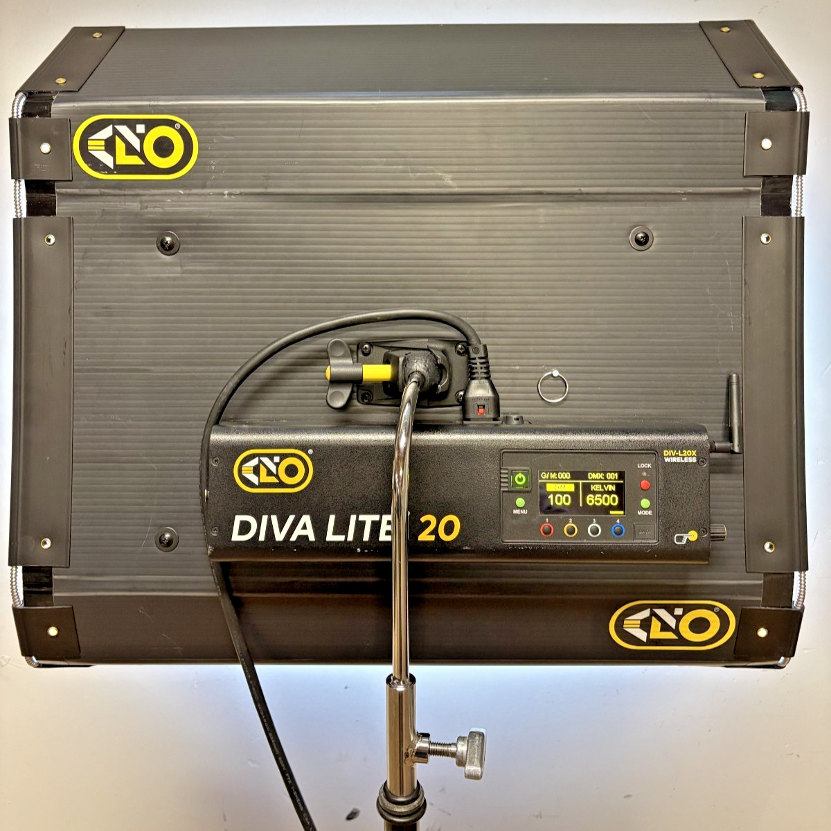 (2) Light Kino Flo Diva-Lite LED 20 DMX With Hard Case - Excellent Condition
