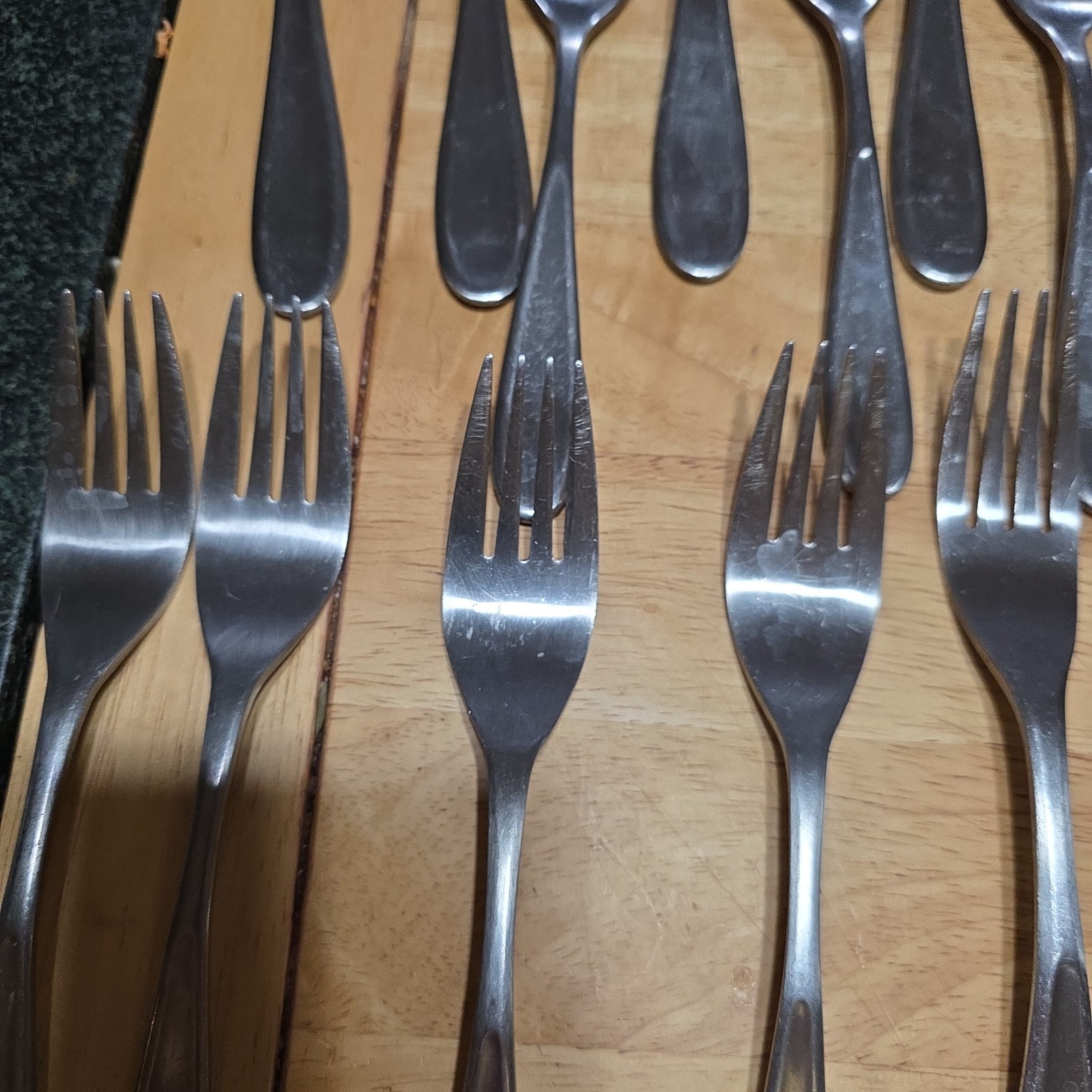 20 Piece Set - Hampton Silversmiths 235 MESSINA Stainless Flatware Misc Pieces