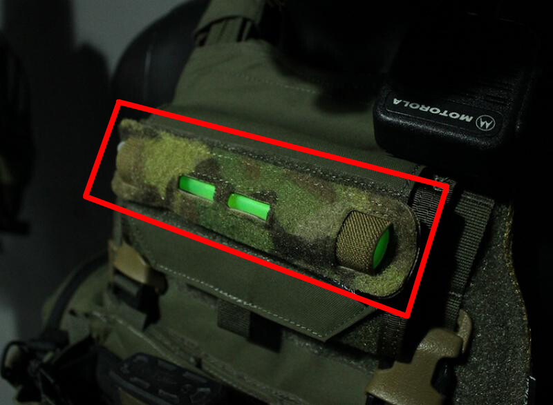 Tactical raptor type light stick hookloop pocket tactical vest chest hanging