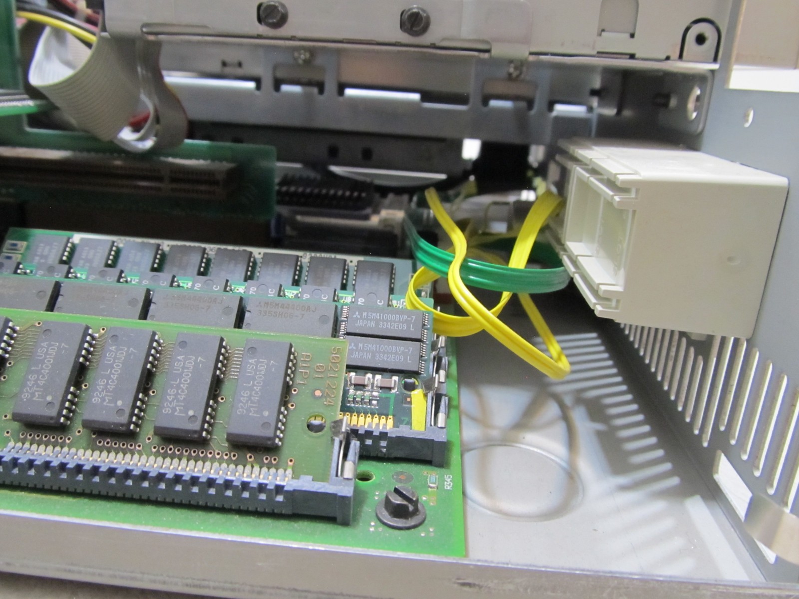 Vintage IBM ValuePoint 433DX/Sp Computer ****Pls Read