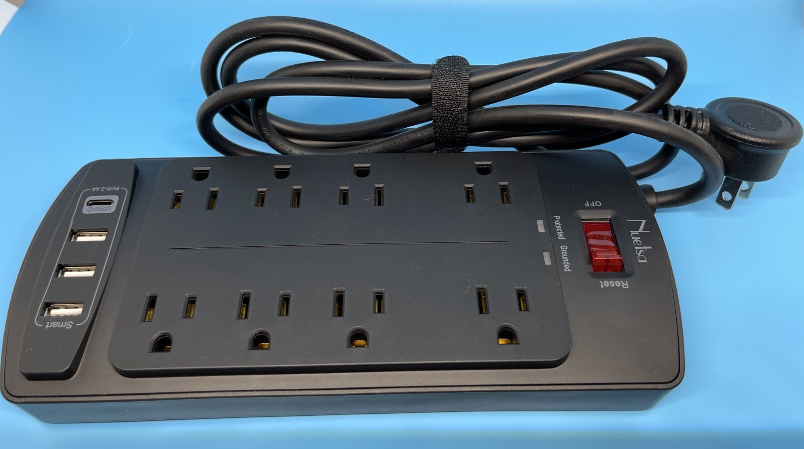 Surge Protector Power Strip - Flat Plug Extension Cord with 8 Outlets and 4 USB
