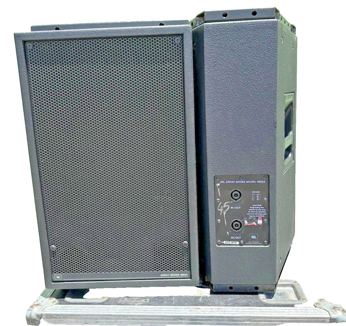 (2) JBL Array Series  Model 4892A in Wheeled Hard Case.  Rigging hardware incl.