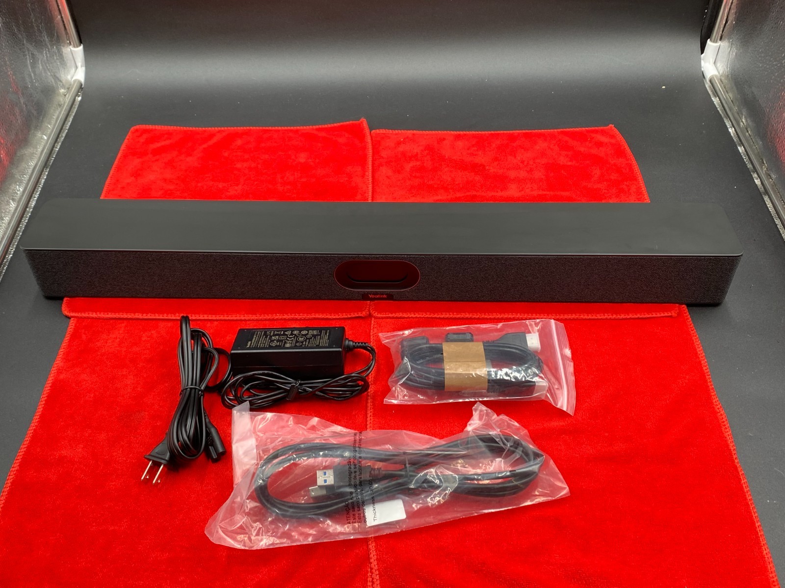 GRADE A YEALINK SMART VISION 40 4K UHD ALL IN ONE VIDEO CONFERENCE (WORKING)